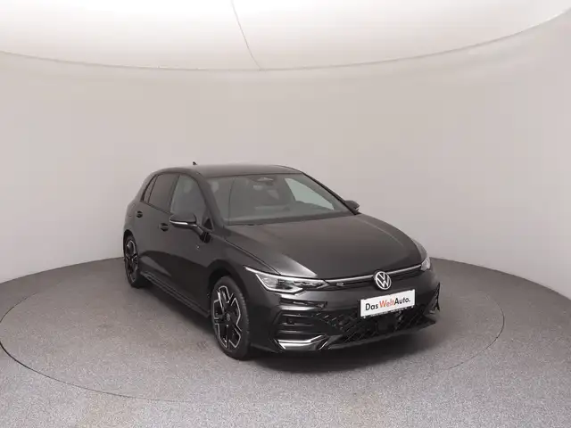 Volkswagen Golf view 2