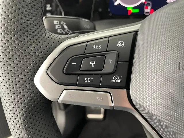 Volkswagen Golf view 14