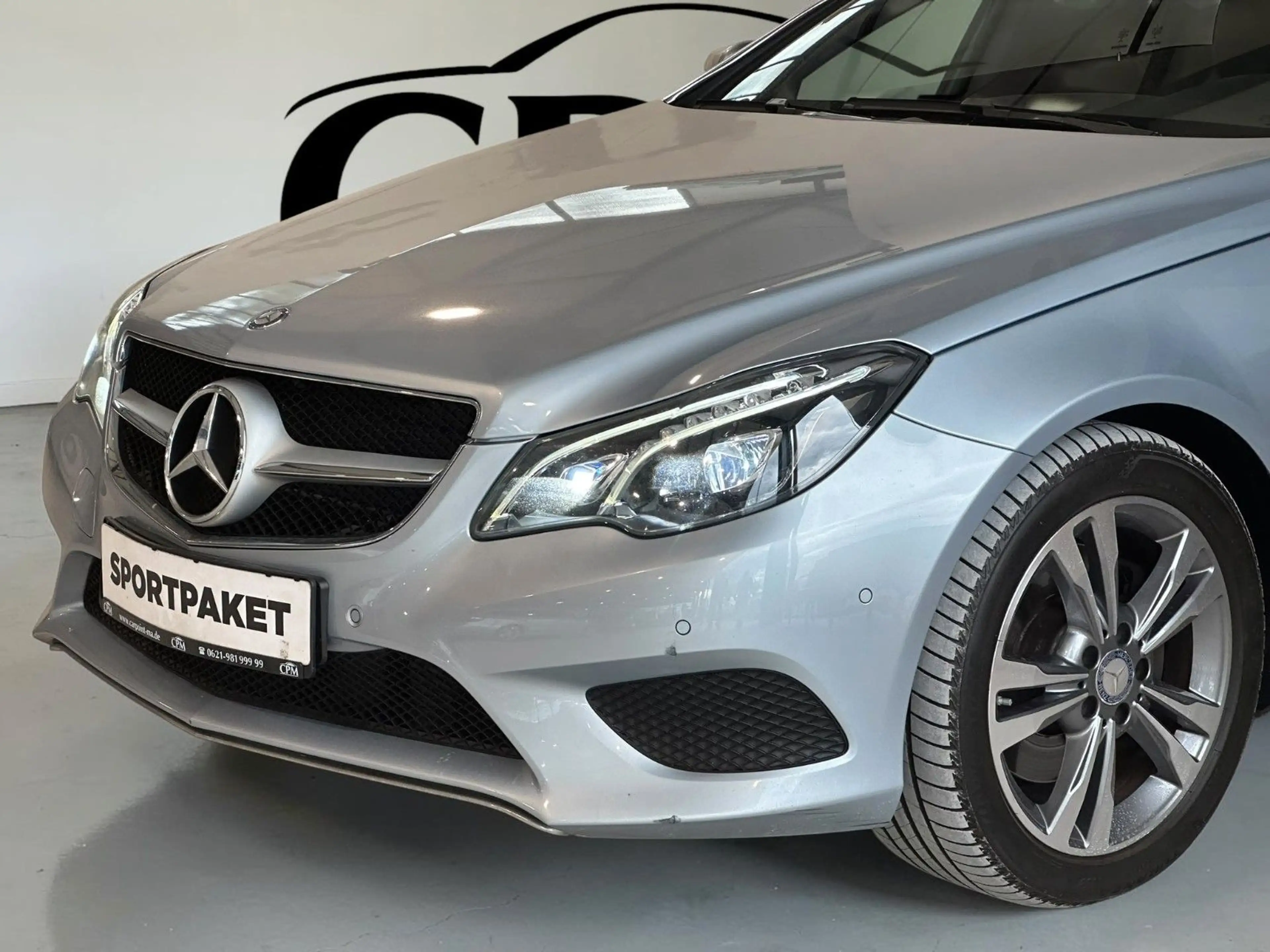 Mercedes-Benz E 250 LEDER NAVI XENON PANO SPORTPAKET 1HD — photo 4