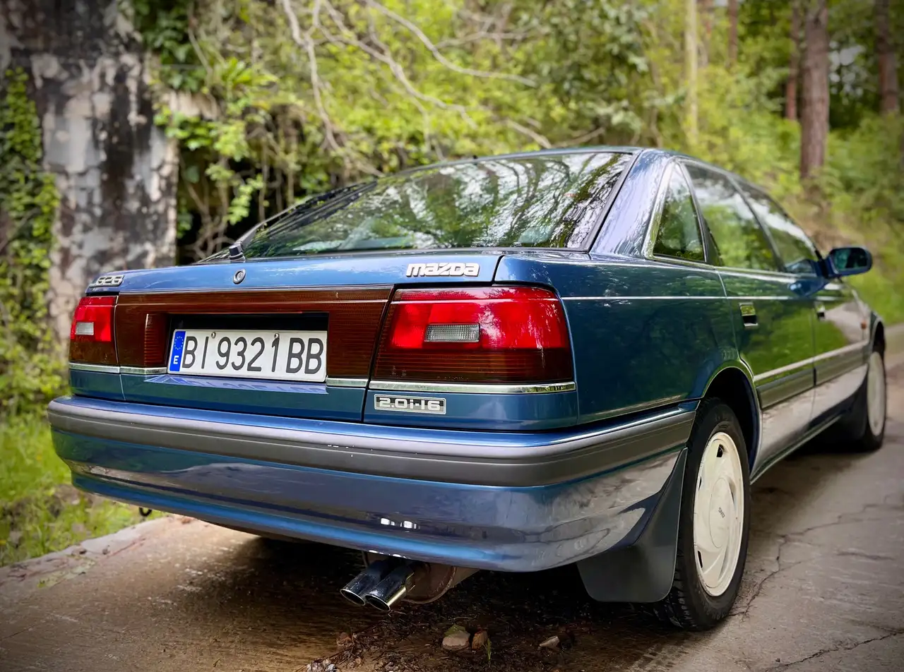 Mazda 626 Hatchback 2.0i 16v, foto 6