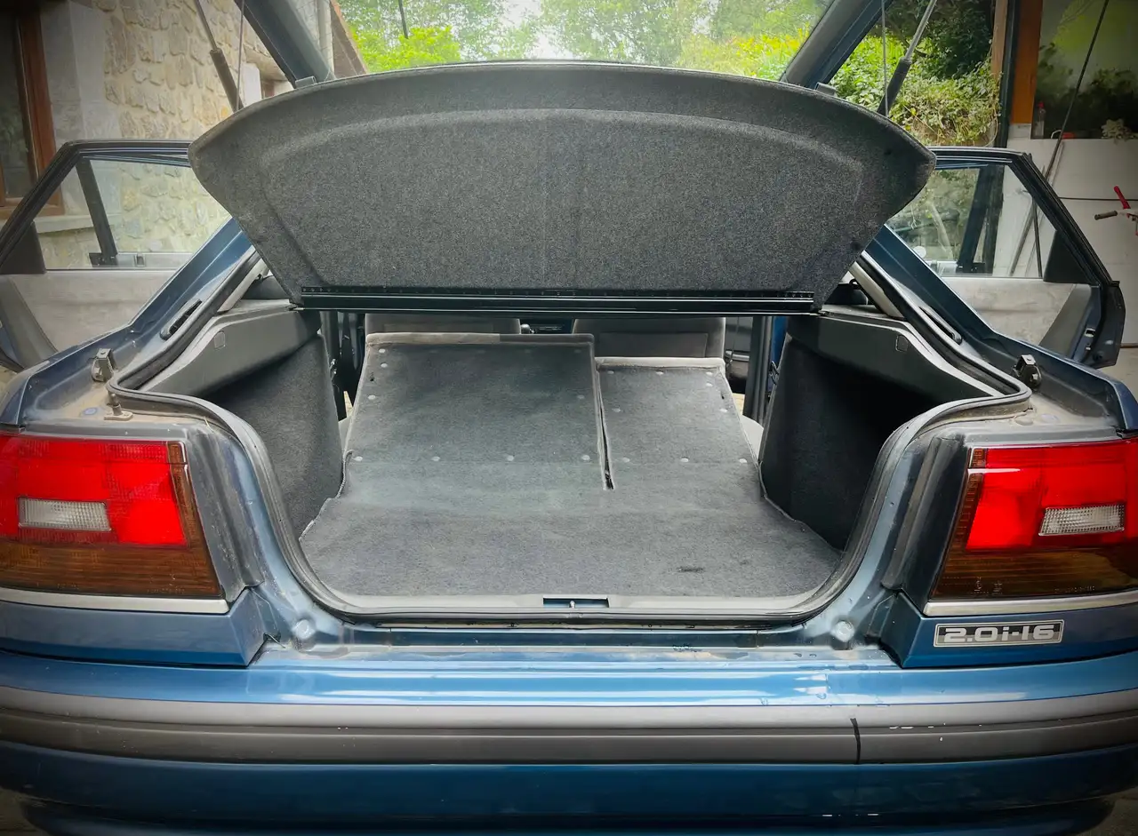 Mazda 626 Hatchback 2.0i 16v, foto 12
