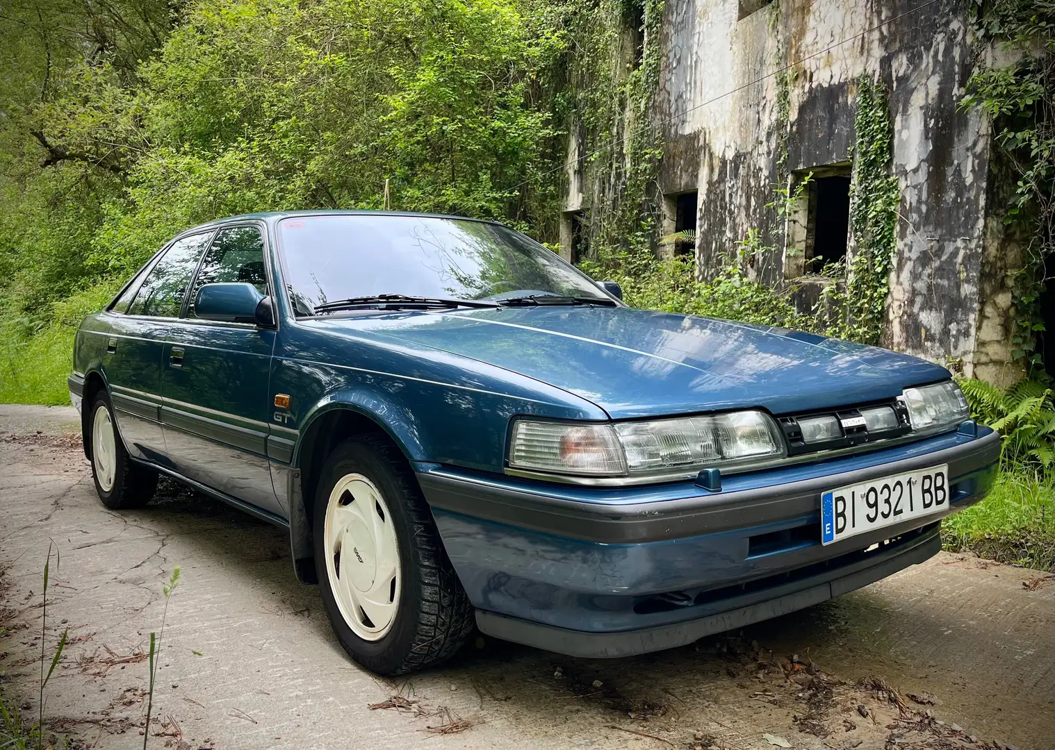 Mazda 626 626 Hatchback 2.0i 16v Blau - 2