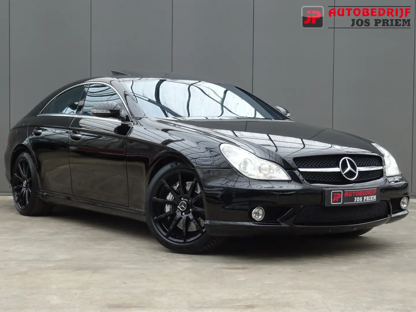 Mercedes-Benz CLS 63 AMG * DESIGNO * 504 PK * YOUNGTIMER !! Fekete - 2