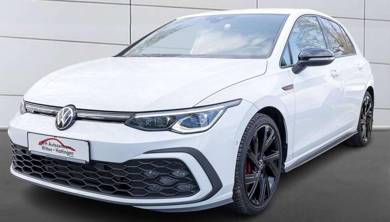 Volkswagen Golf GTI 2.0 tsi 245cv dsg Black style 2022 camera 18"
