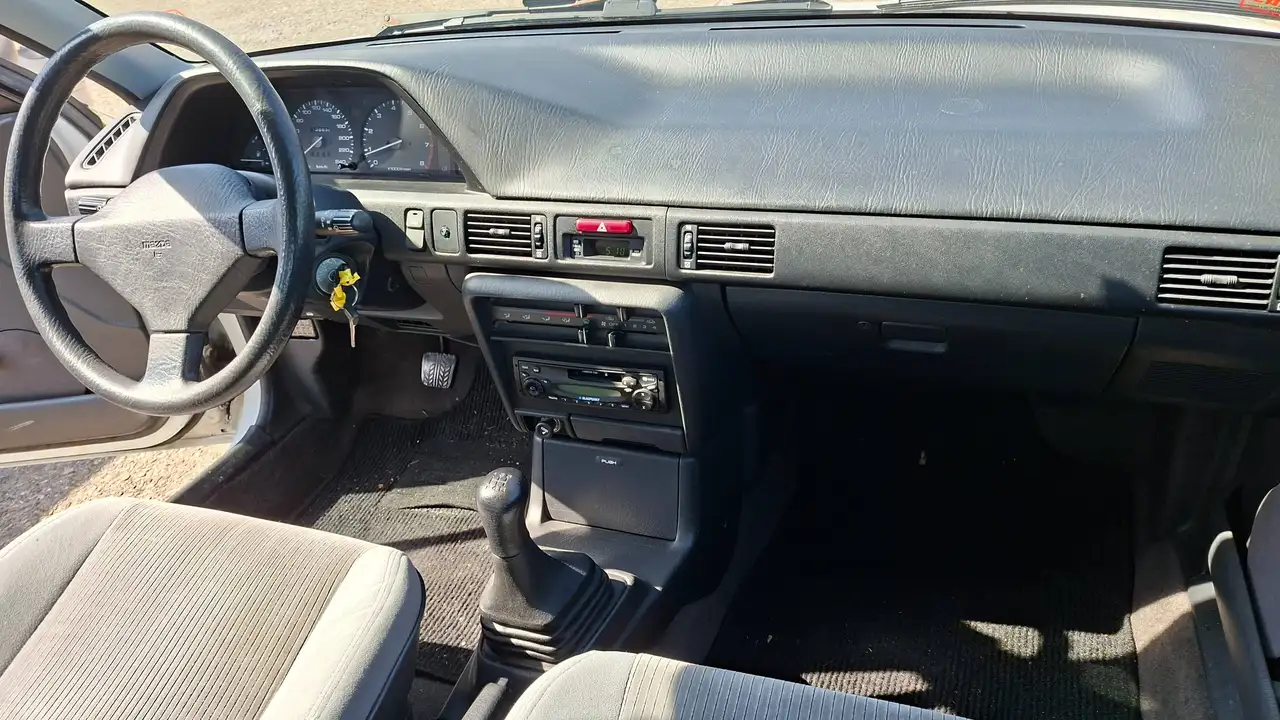 Mazda 323 1.6i GLX, foto 5