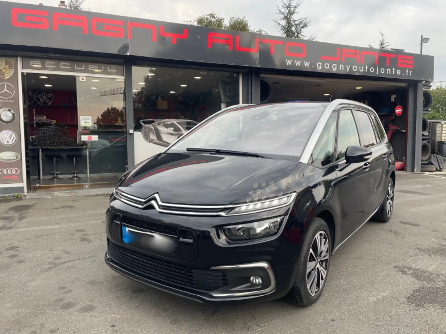 Citroen Grand C4 SpaceTourer PURETECH 130CH S\u0026S FEEL Noir - 1
