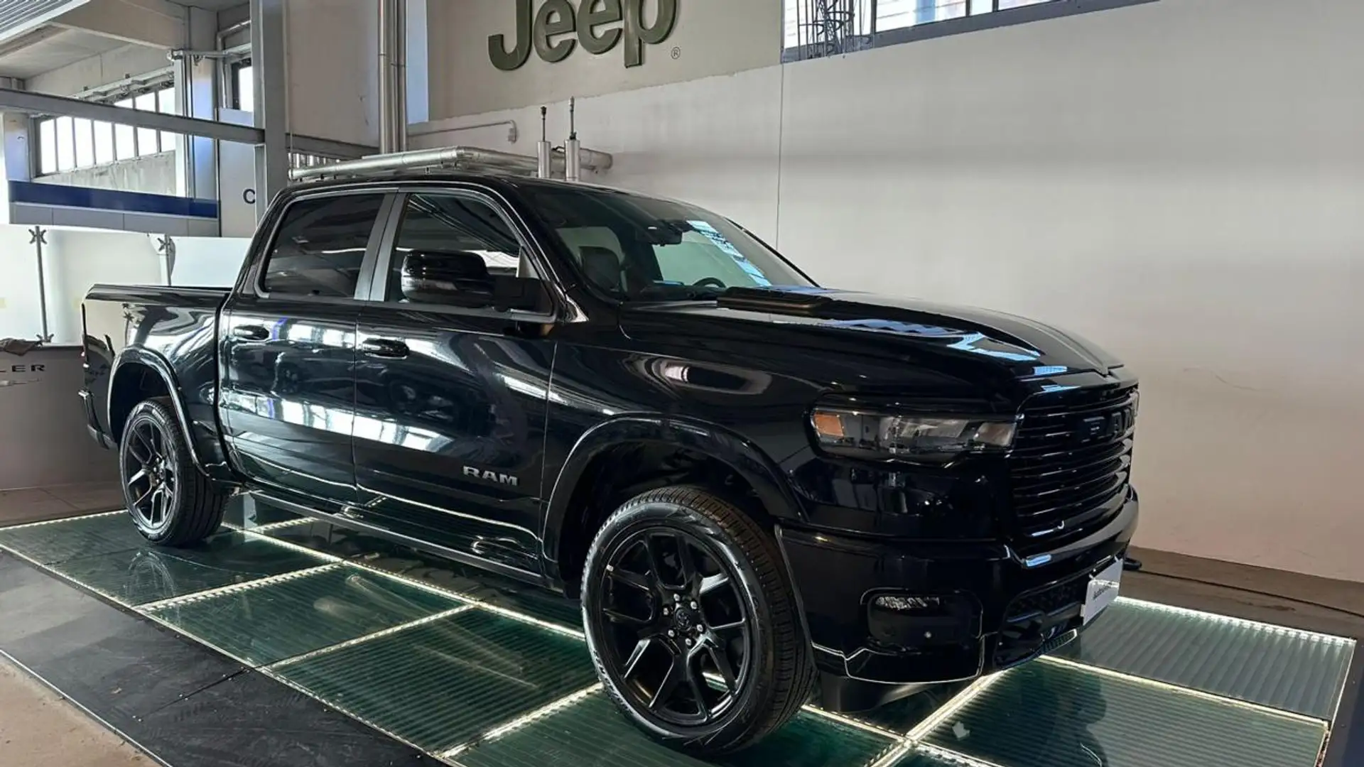 RAM 1500 NEW LARAMIE NIGHT PREMIUM 3.0L 420CV Nero - 1