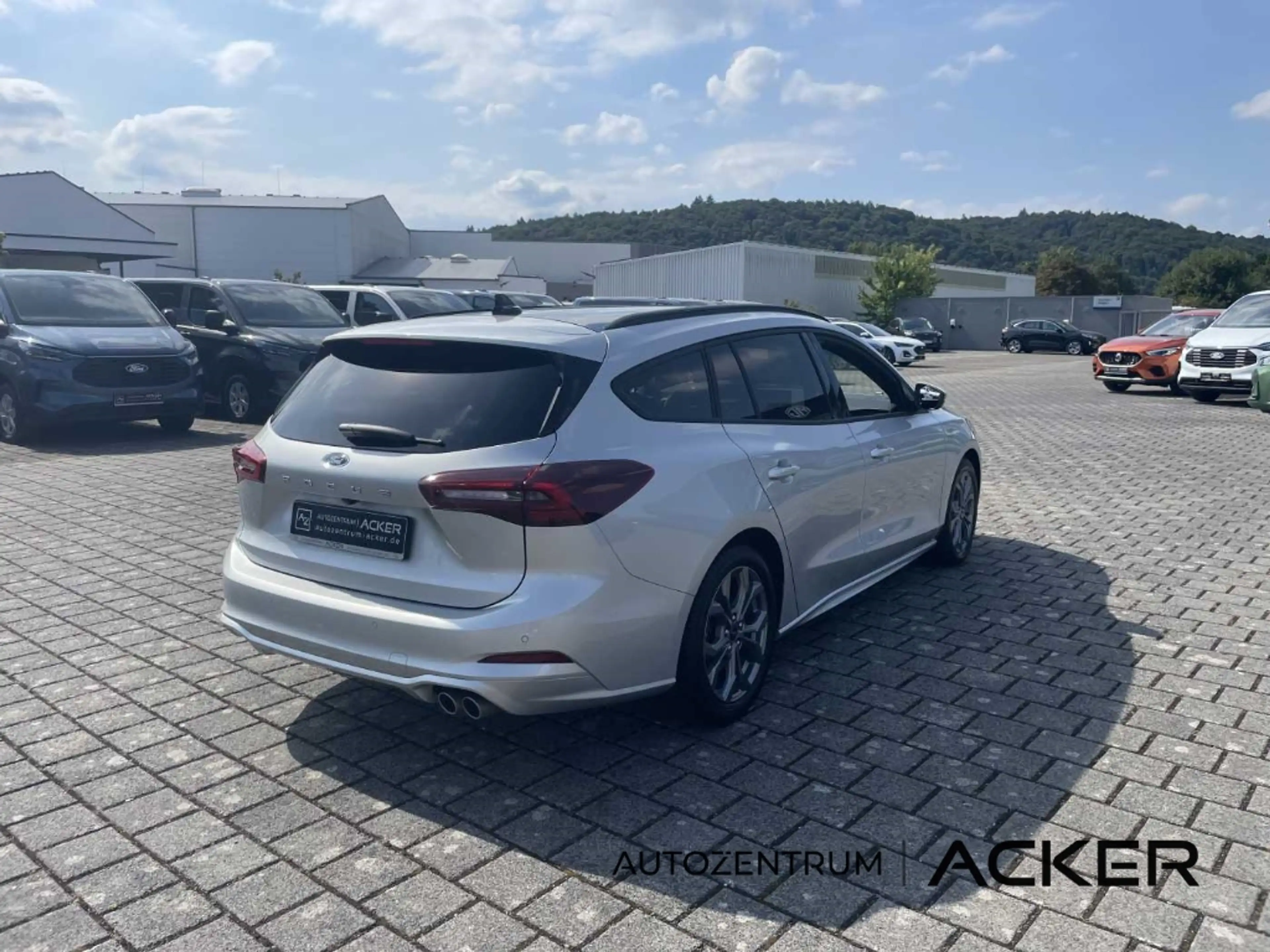 Ford Focus ST-Line X Turnier AT7 PANO aAHK -45%* — photo 12