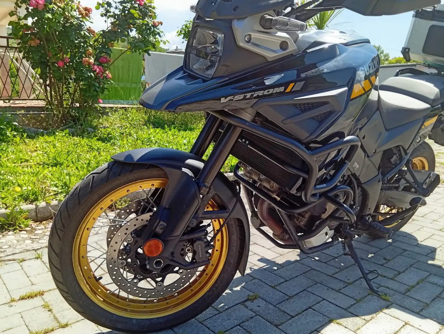 Suzuki V-Strom 1050 Negru - 2