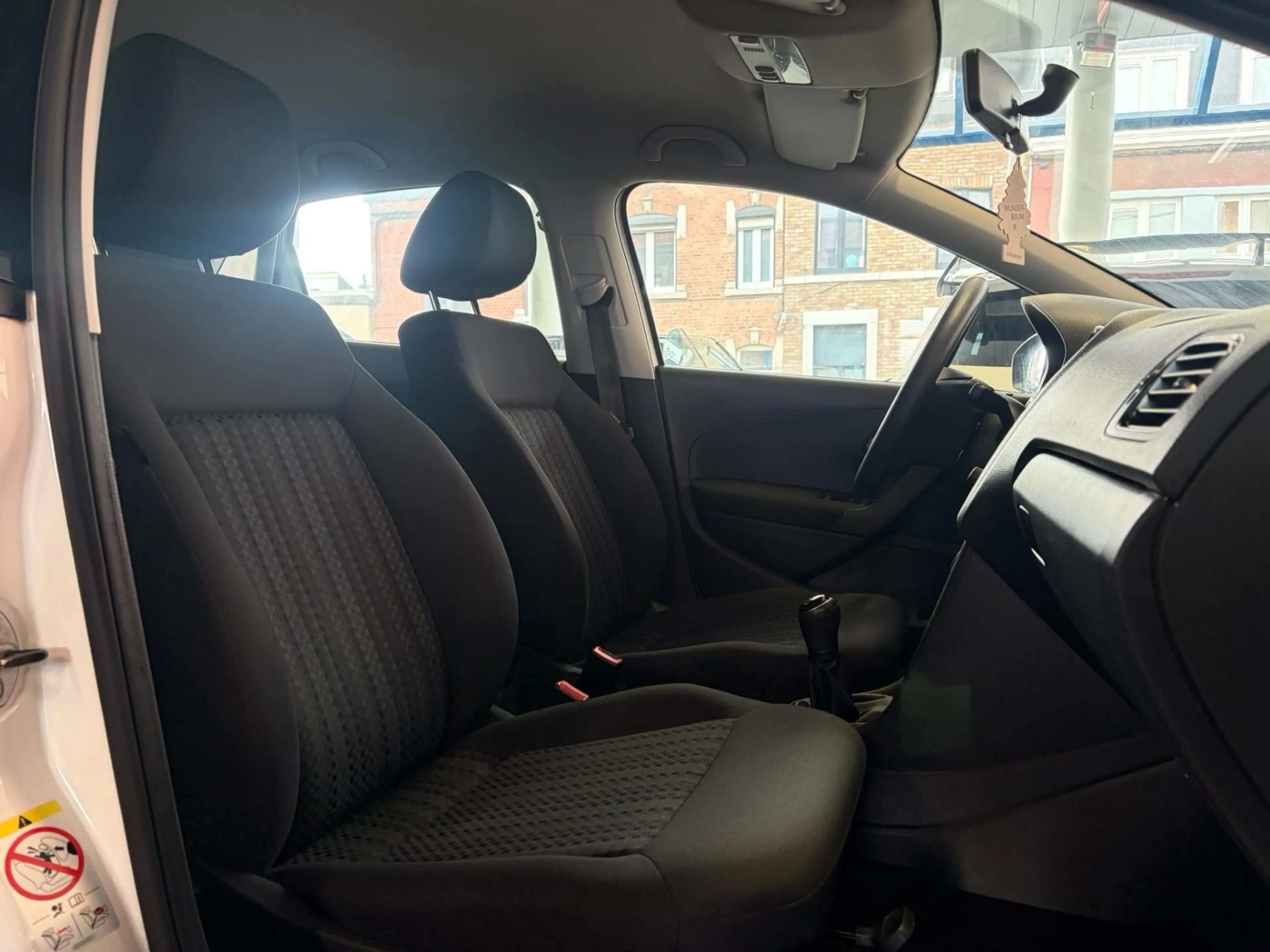Volkswagen Polo 5 PORTES AIRCO GARANTIE — photo 7