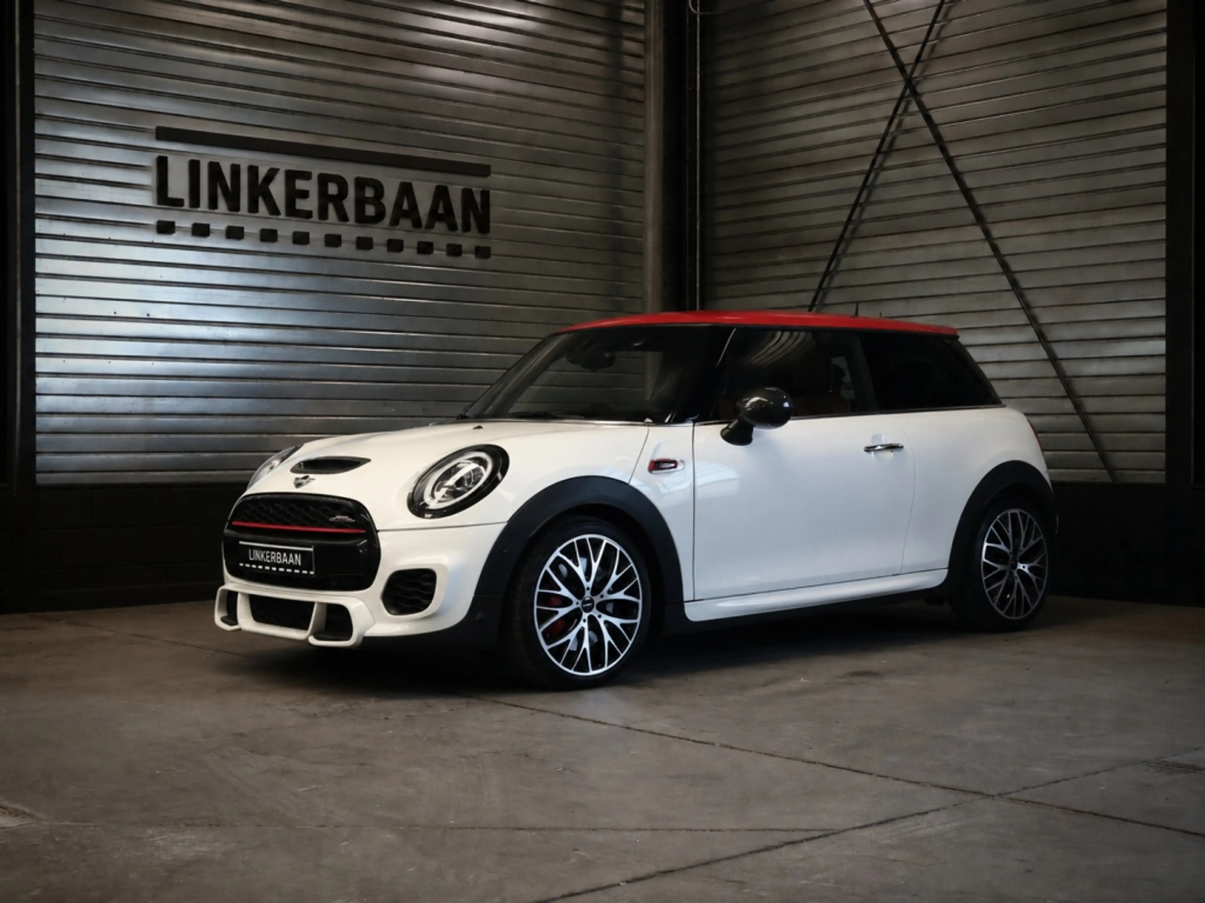 MINI John Cooper Works 2.0 231pk | Panodak | JCW Pro | Harman Kardon | AC