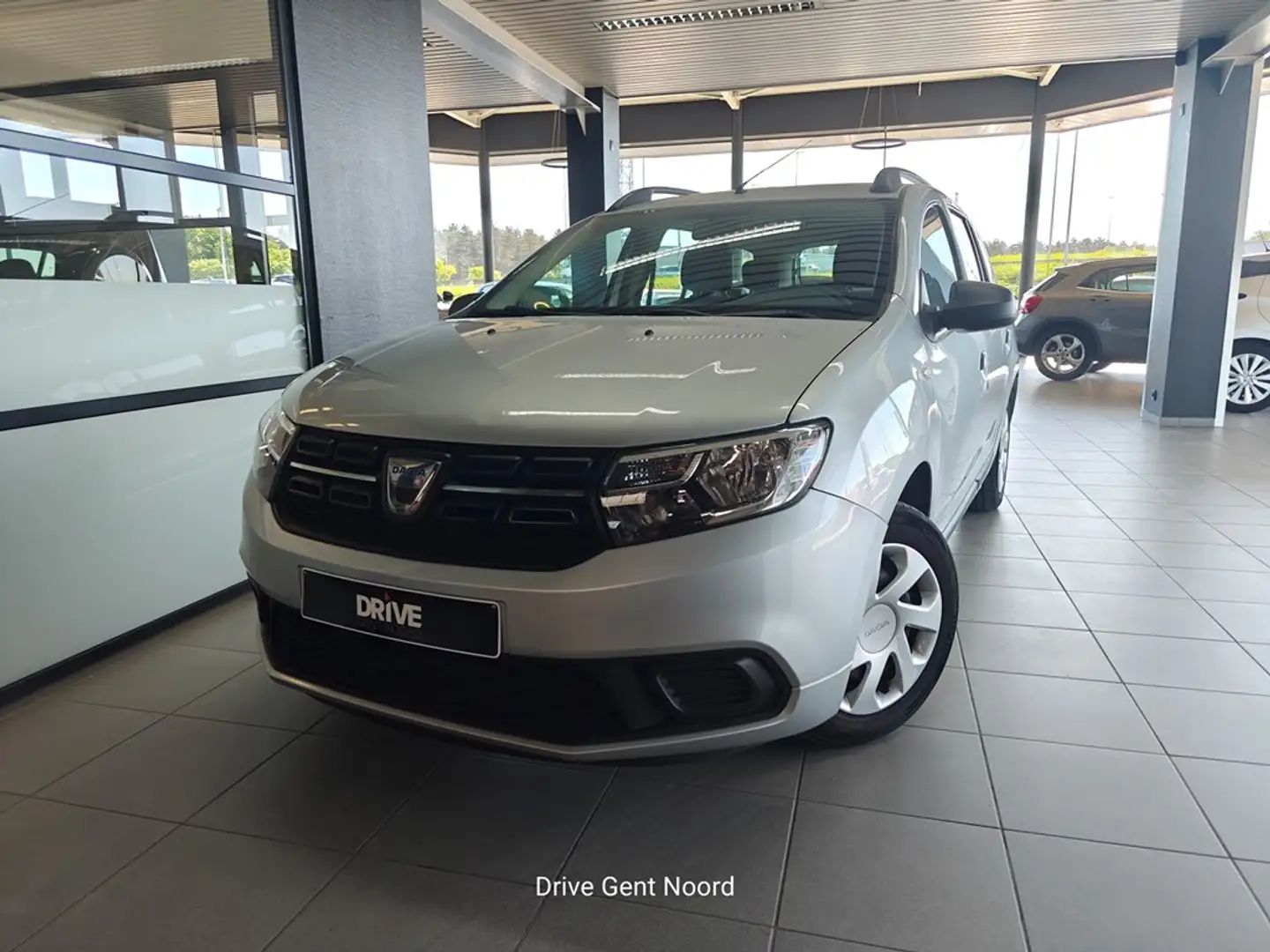 Dacia Logan Ambiance TCe 90 Gri - 1