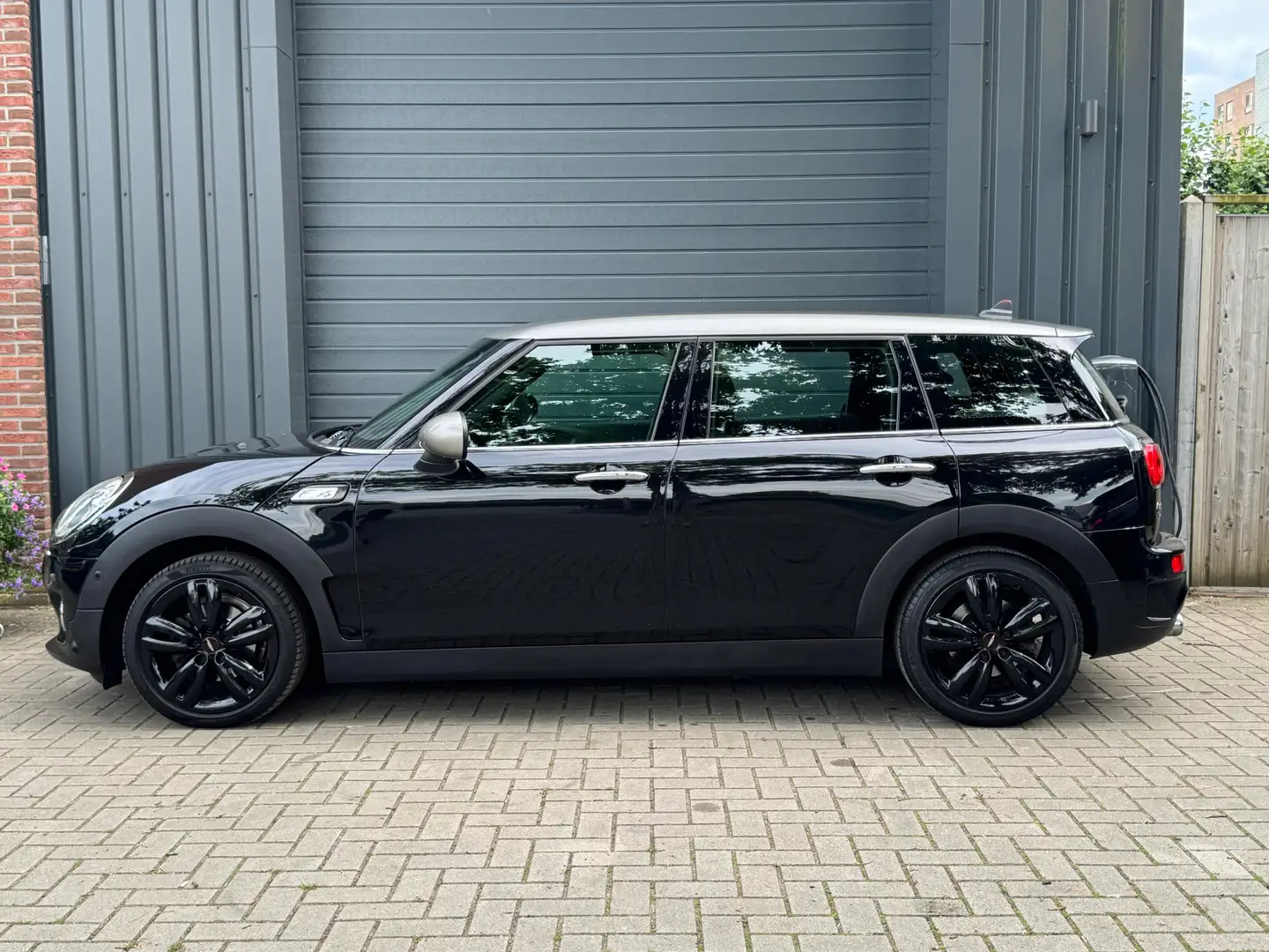 MINI One Clubman 1.5 Chili Serious Business - PDC - Stoelverwarming Zwart - 2