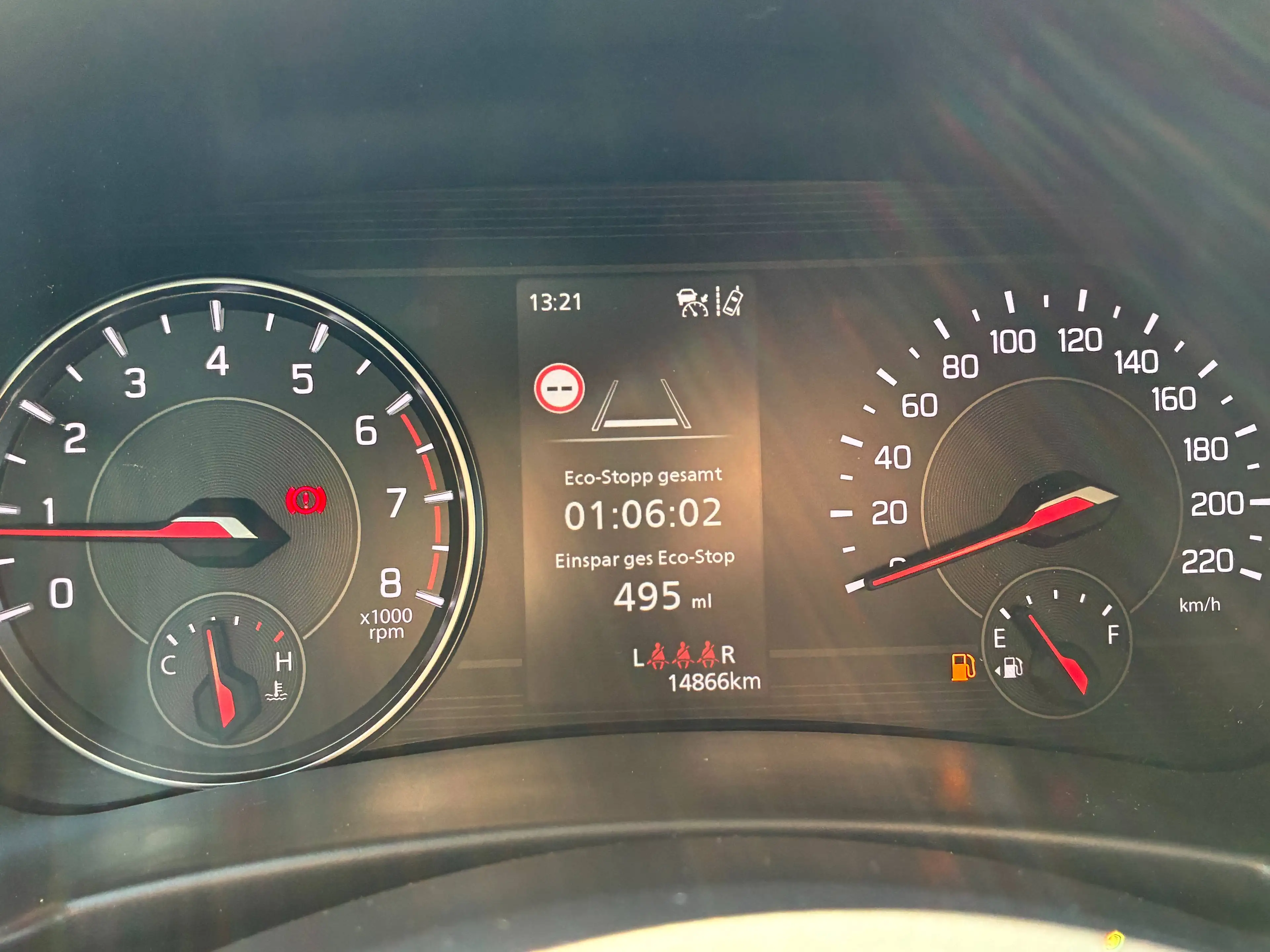 Suzuki Swift 1,2 Hybrid Shine — photo 15