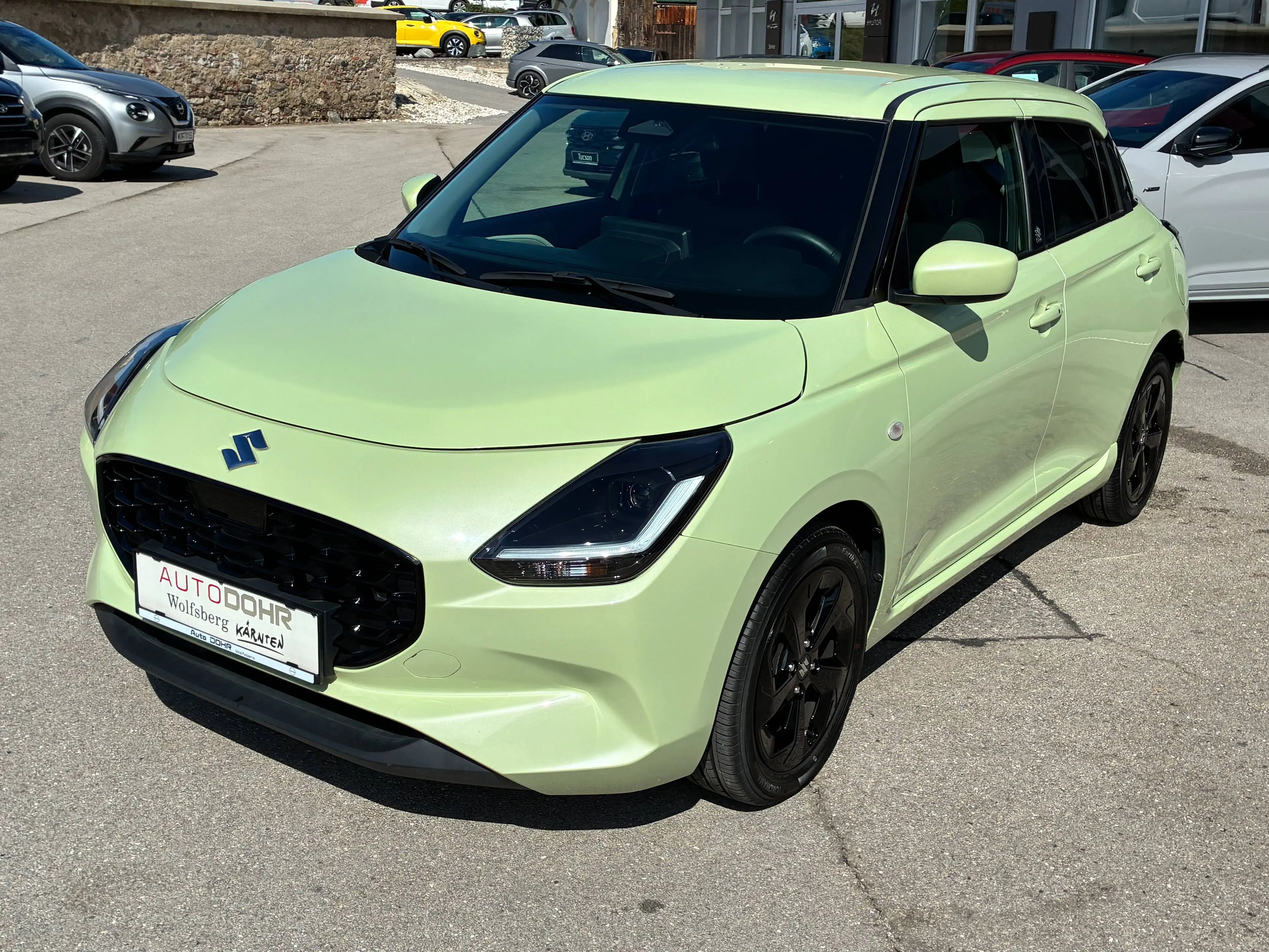Suzuki Swift 1,2 Hybrid Shine — photo 6