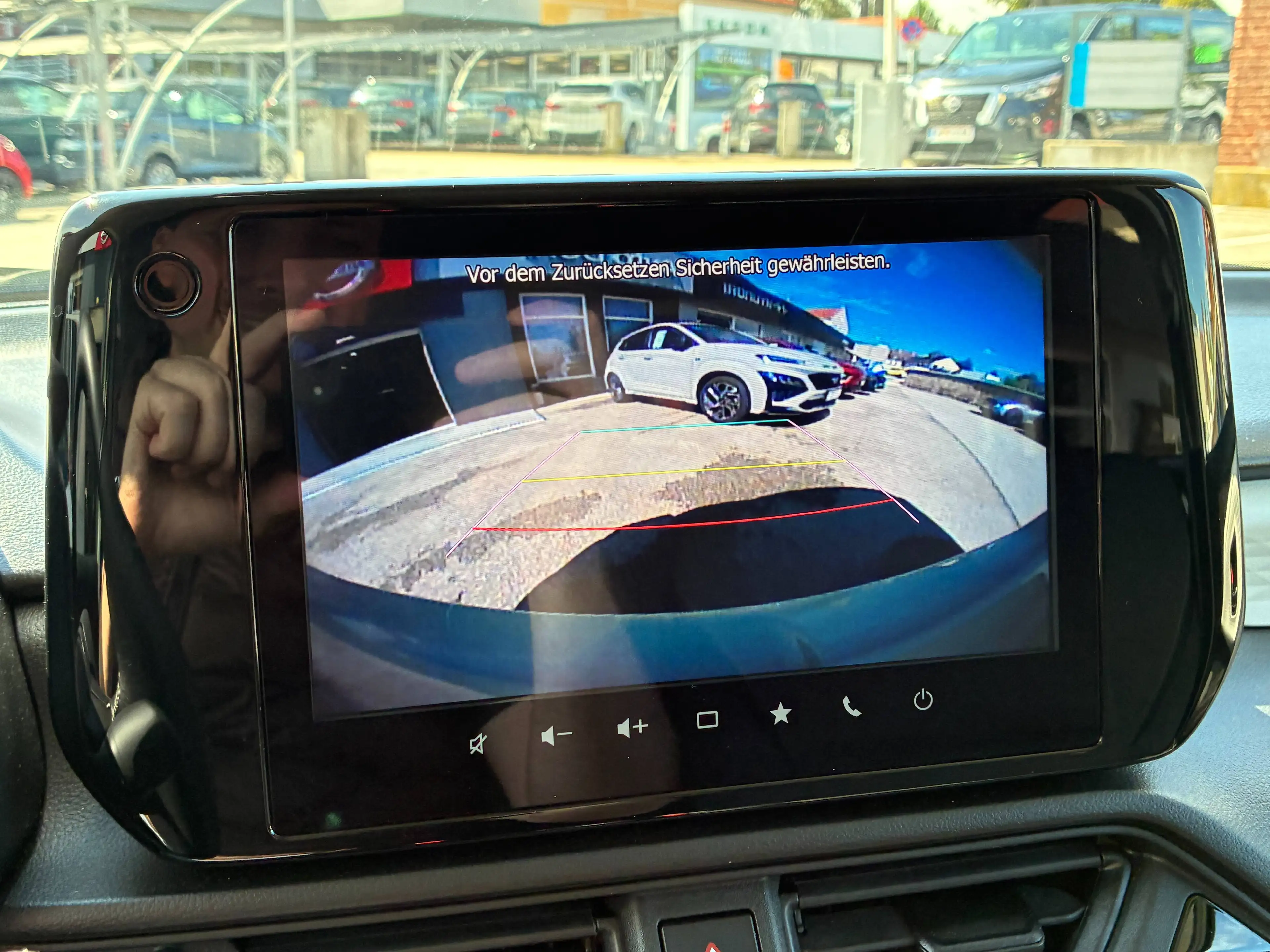 Suzuki Swift 1,2 Hybrid Shine — photo 12