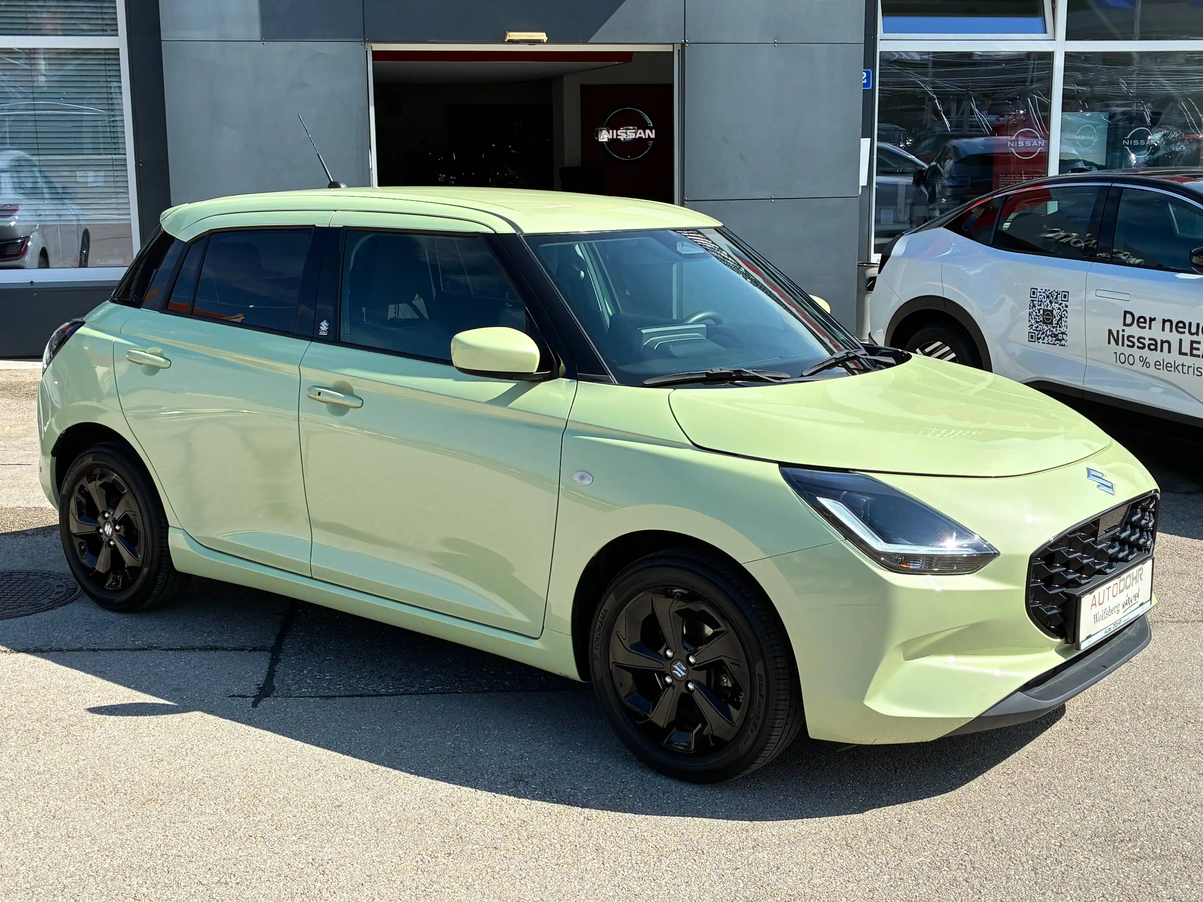 Suzuki Swift 1,2 Hybrid Shine — photo 3