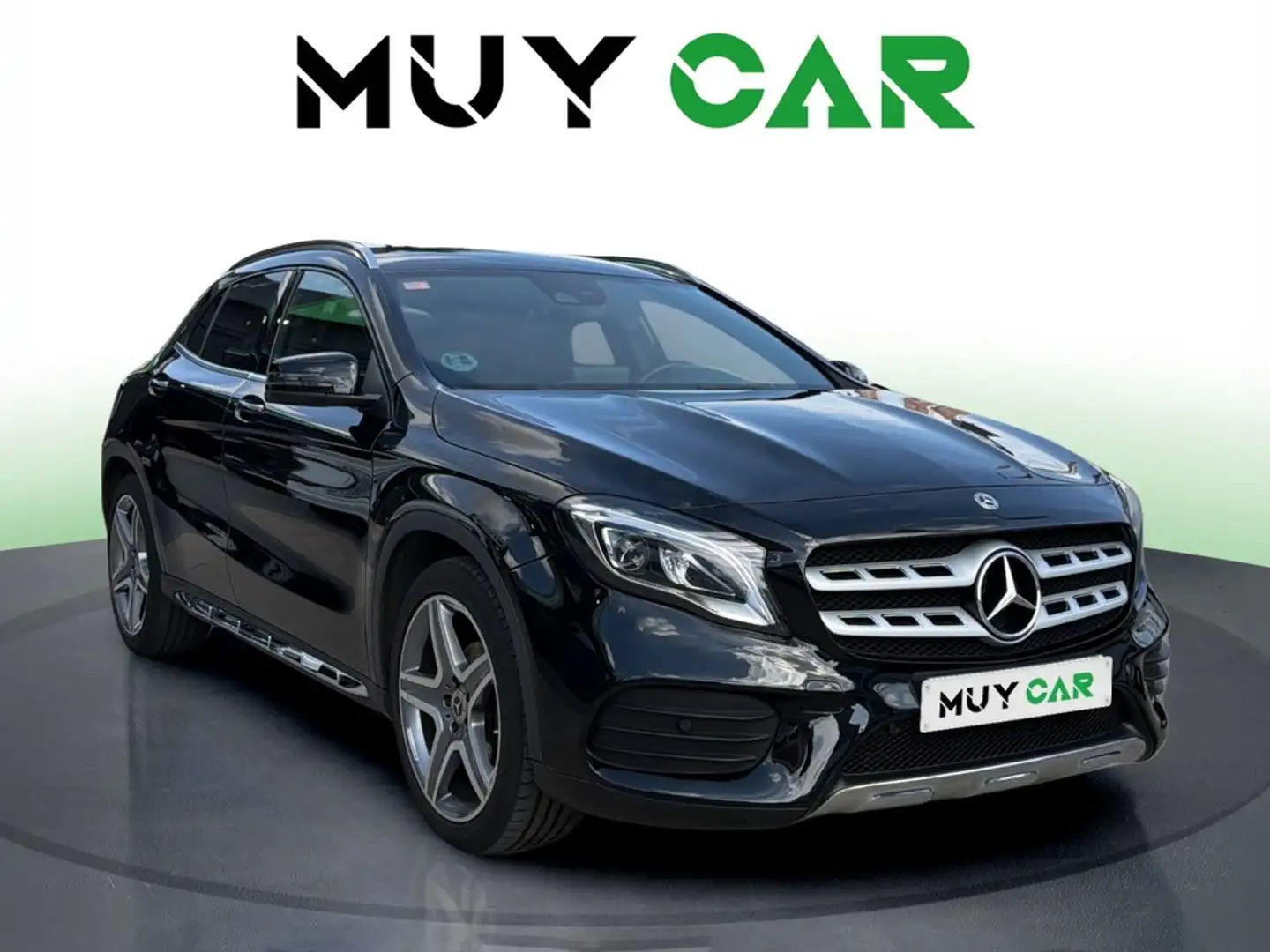 Mercedes-Benz GLA 180 Negro - 1