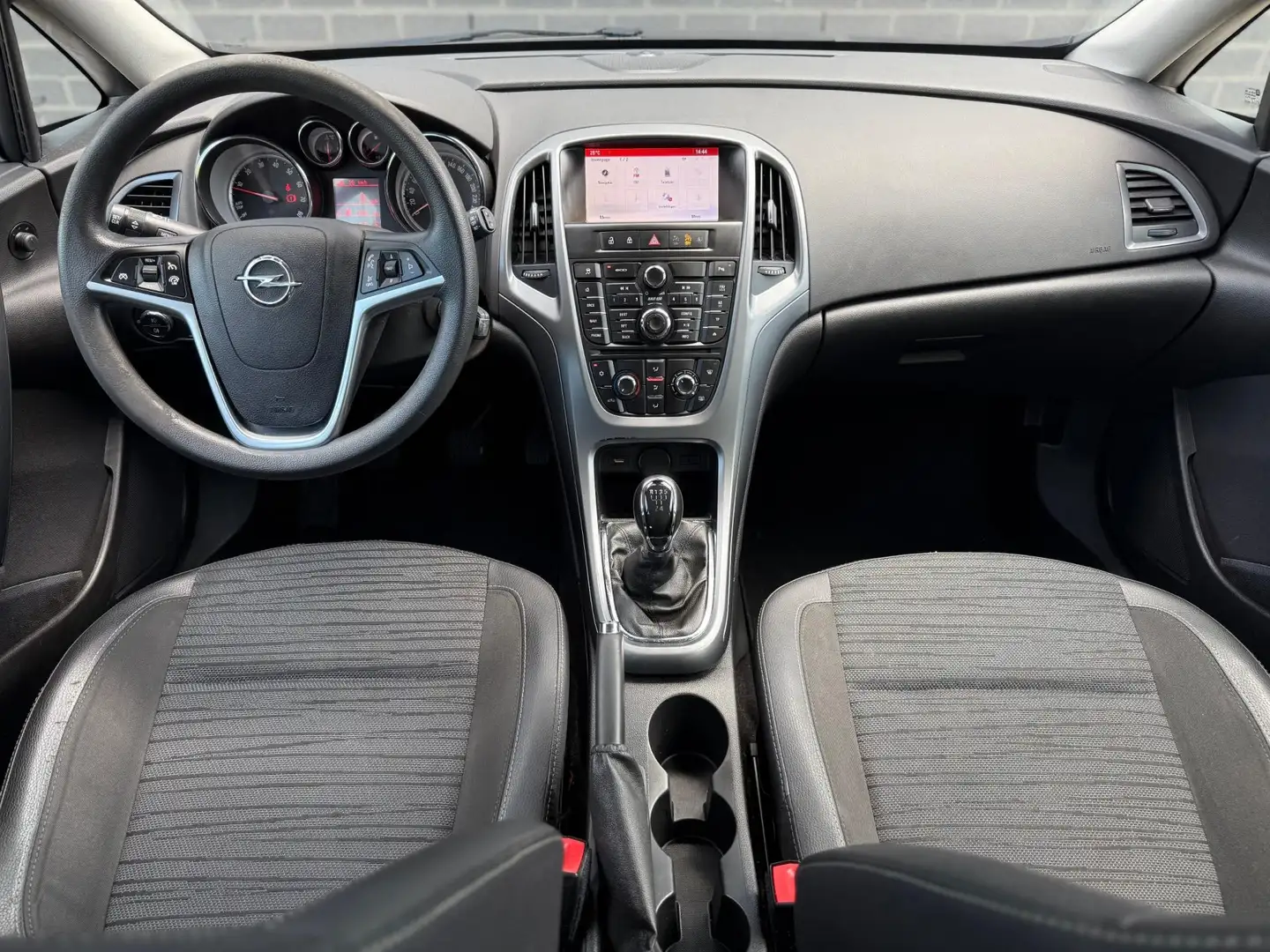 Opel Astra 1.4 Business + | Navi | Airco | CruiseControl| Zwart - 2