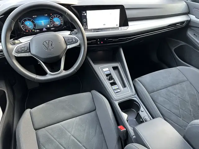 Volkswagen Golf view 12