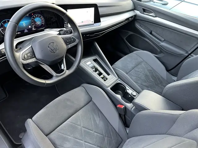 Volkswagen Golf view 8