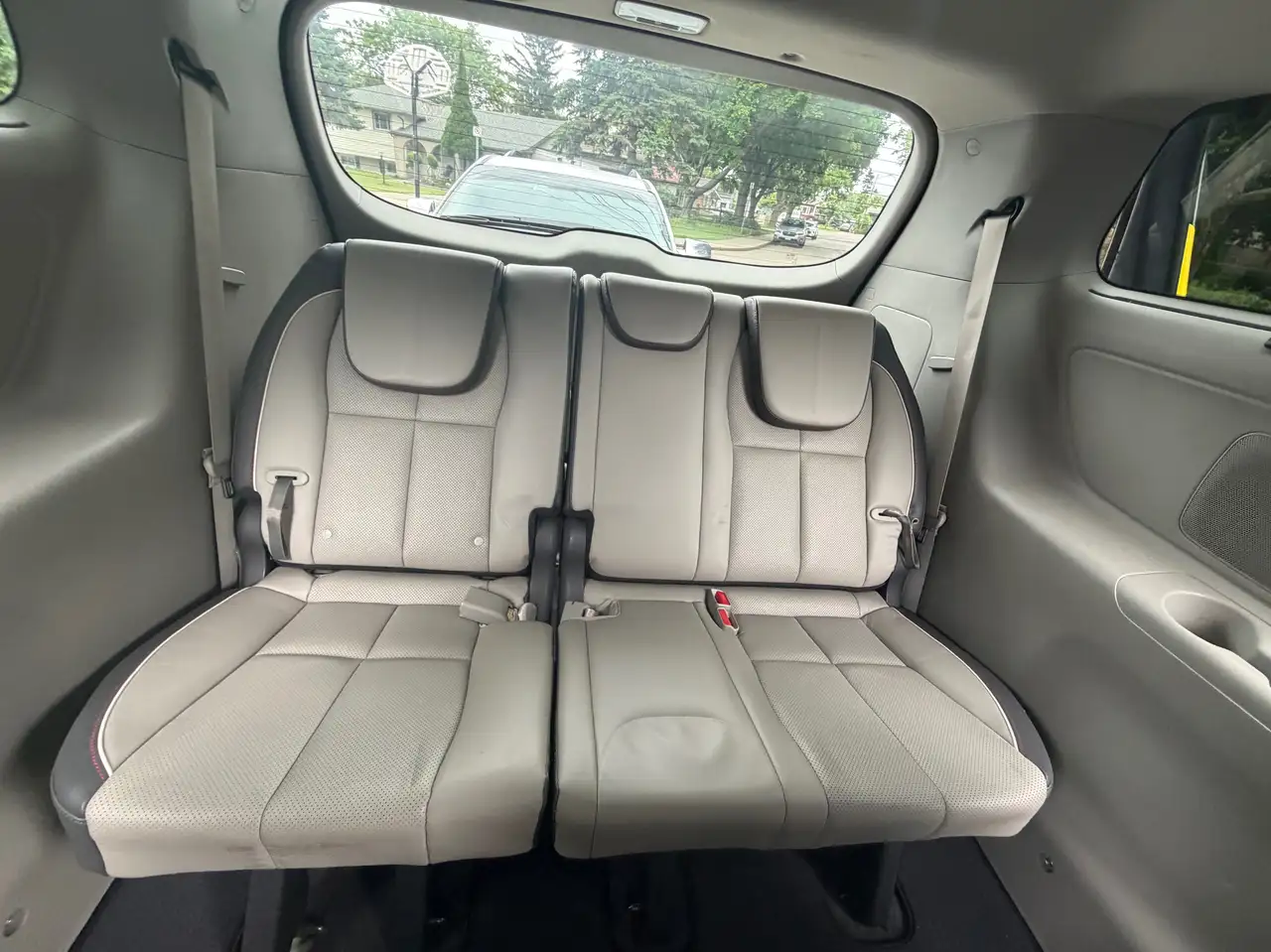 Kia Sedona снимка Kia Sedona