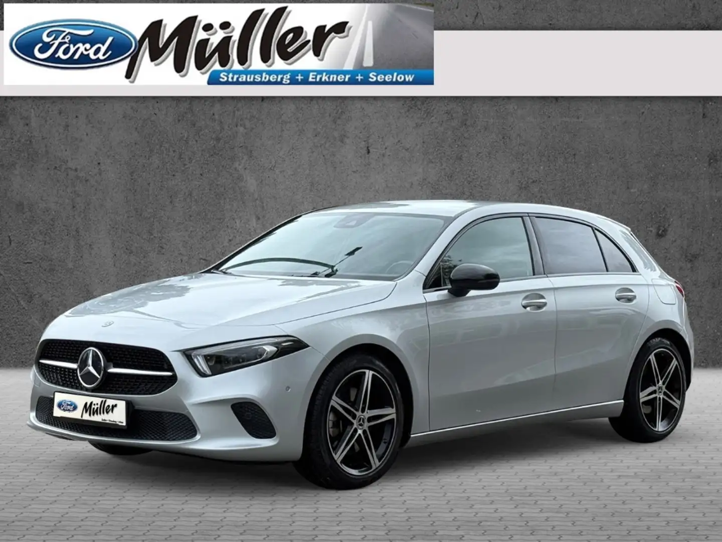 Mercedes-Benz A 220 Progressive MBUX LED AHK Argent - 1