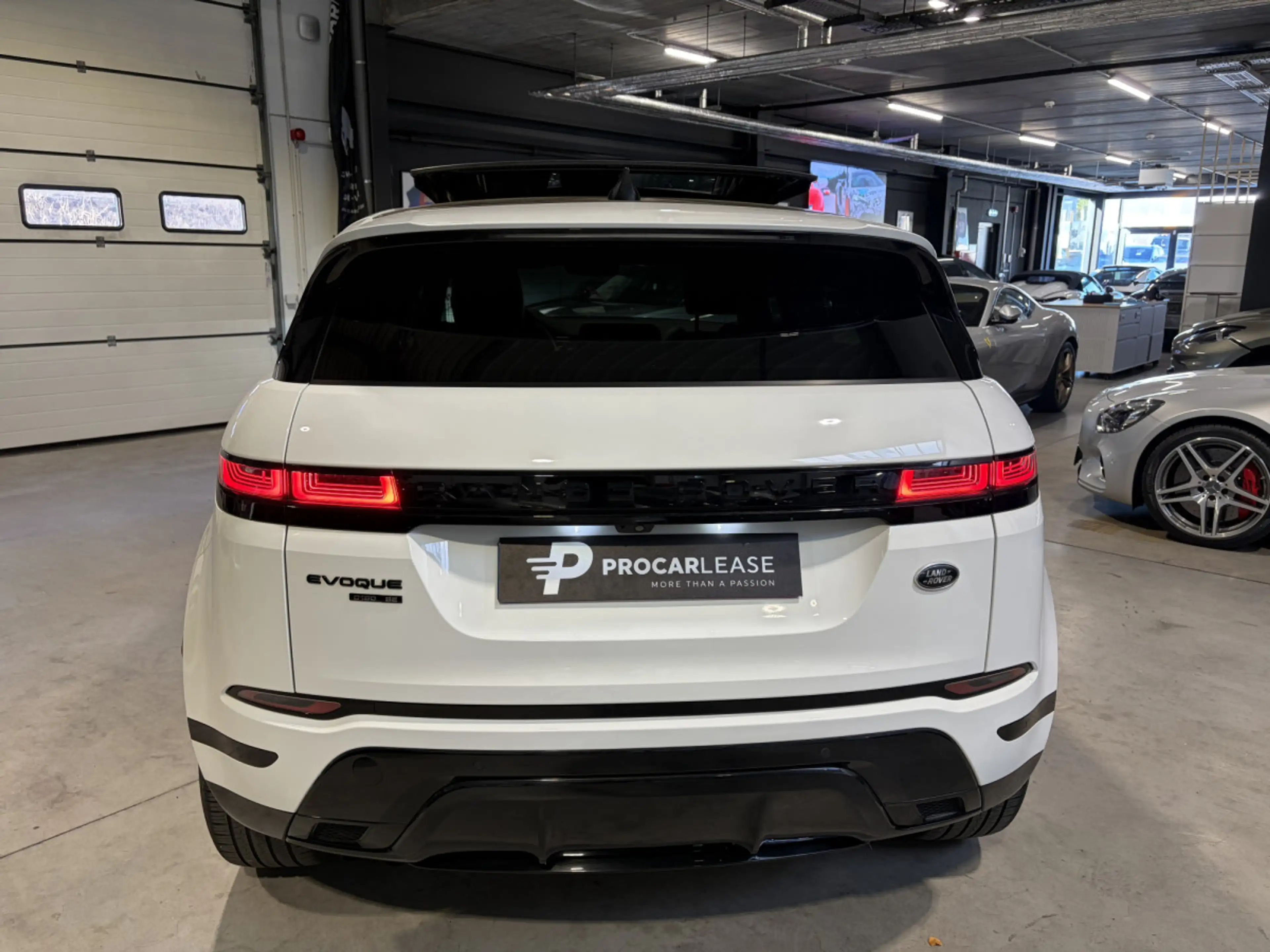 Land Rover Range Rover Evoque Range-Rover Evoque D180 SE R DYNAMIC AWD/PANO/ACC/ — photo 8