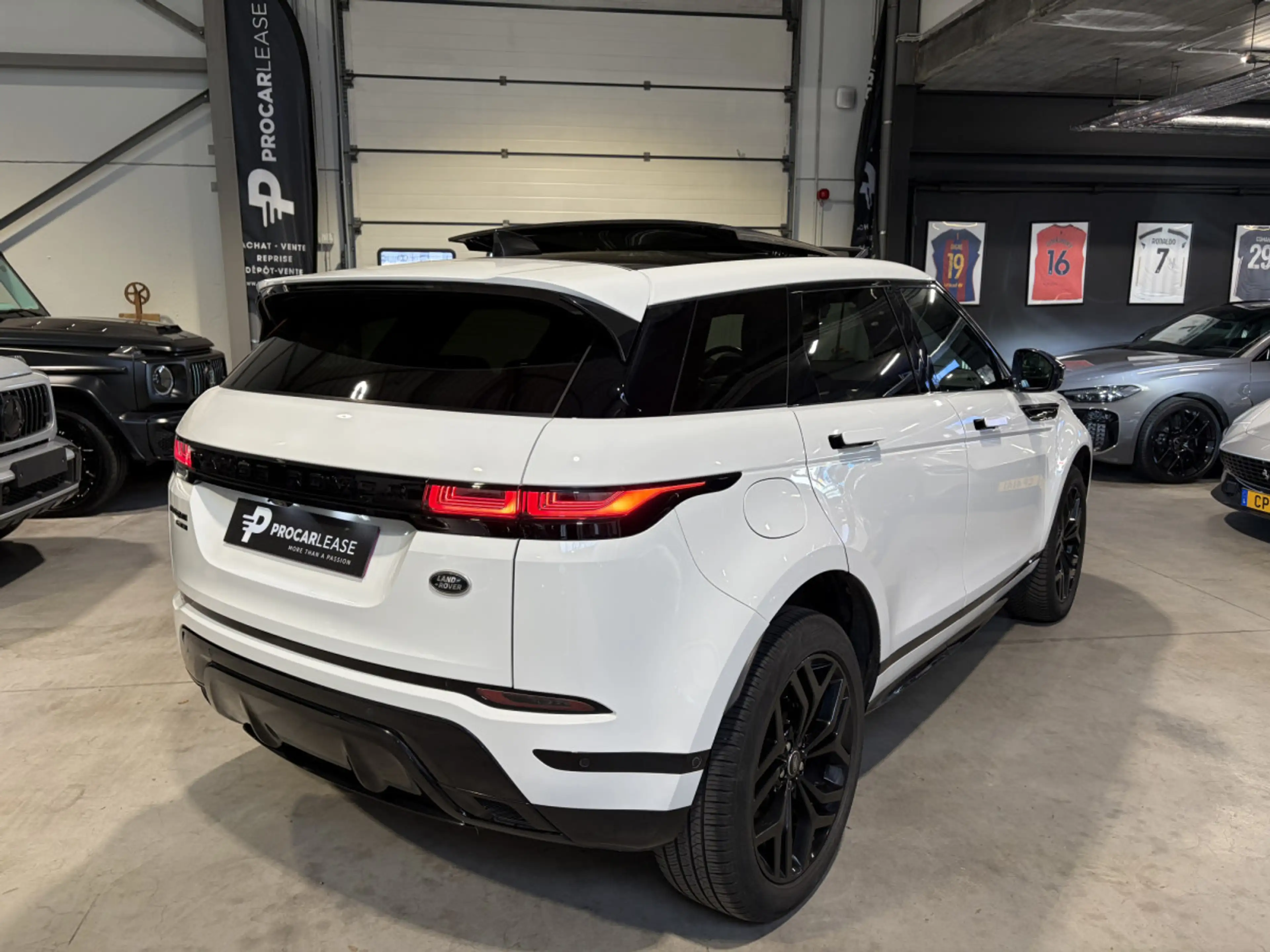 Land Rover Range Rover Evoque Range-Rover Evoque D180 SE R DYNAMIC AWD/PANO/ACC/ — photo 9