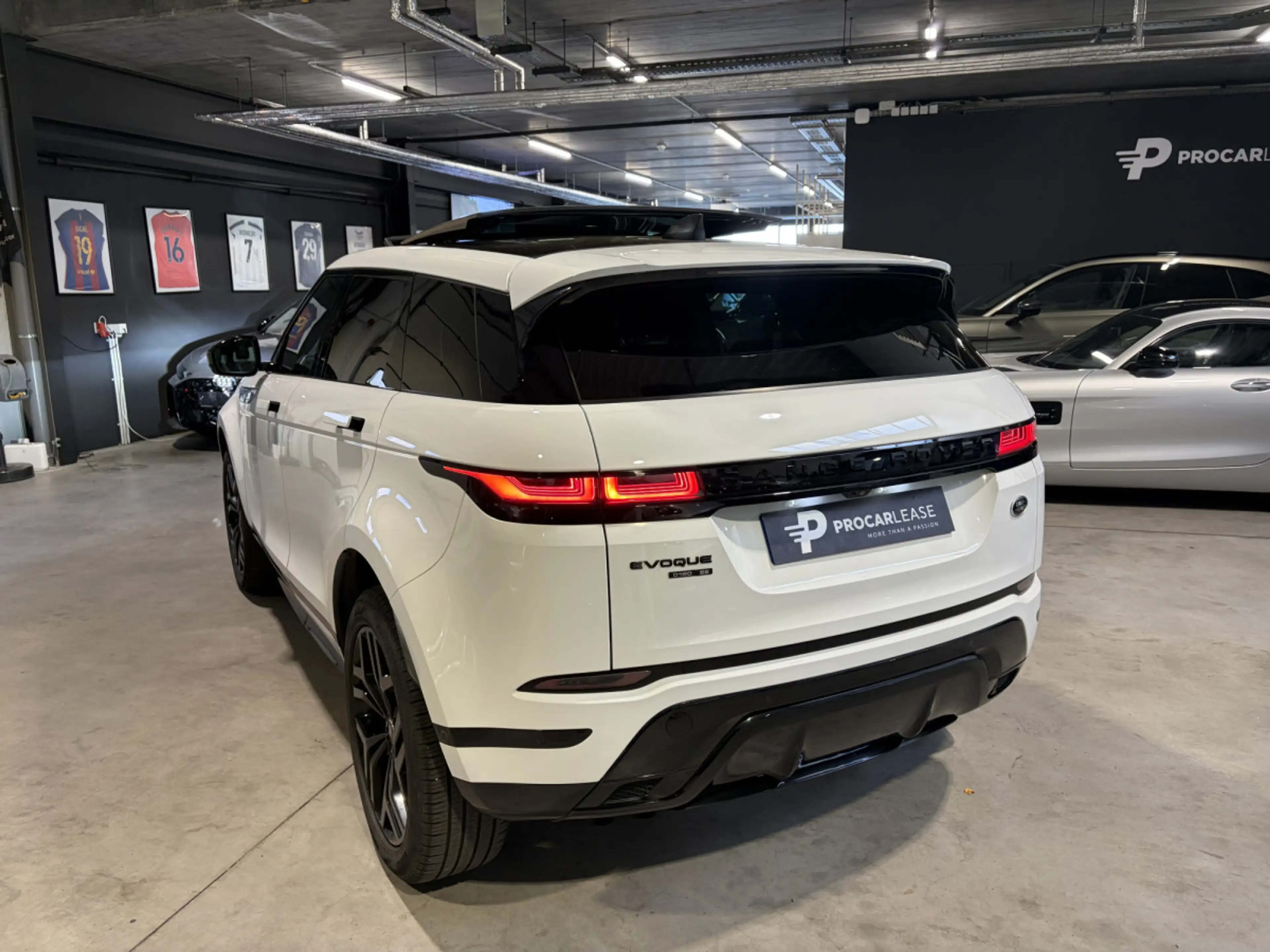 Land Rover Range Rover Evoque Range-Rover Evoque D180 SE R DYNAMIC AWD/PANO/ACC/ — photo 7
