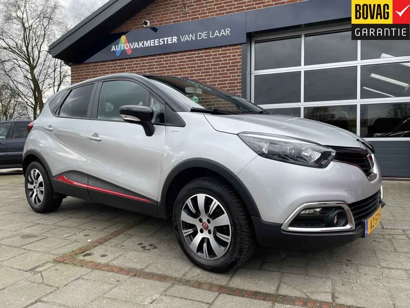 Renault Captur 0.9 TCe Limited 66kw (Trekhaak, Airco, Cruise cont Argent - 2