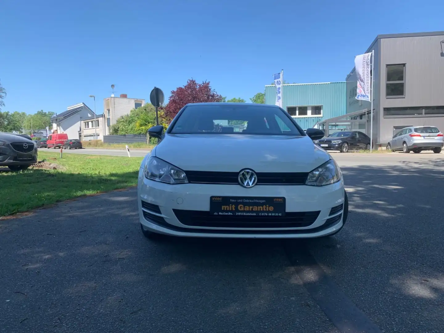 Volkswagen Golf VII Lim. Trendline BMT Blanc - 1