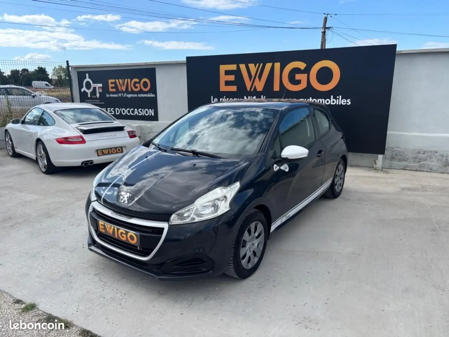 Peugeot 208 1.2 68 ch LIKE Gris - 1