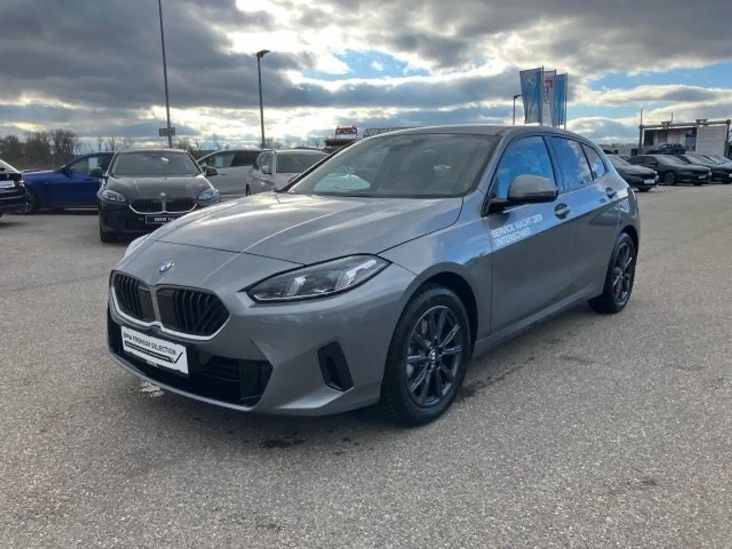 BMW 118 d 5-Türer F70 B47 Gris - 1