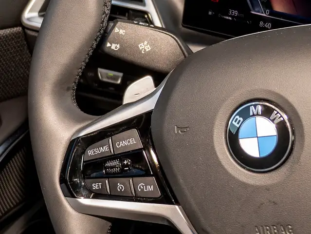 BMW 3 Series view 15