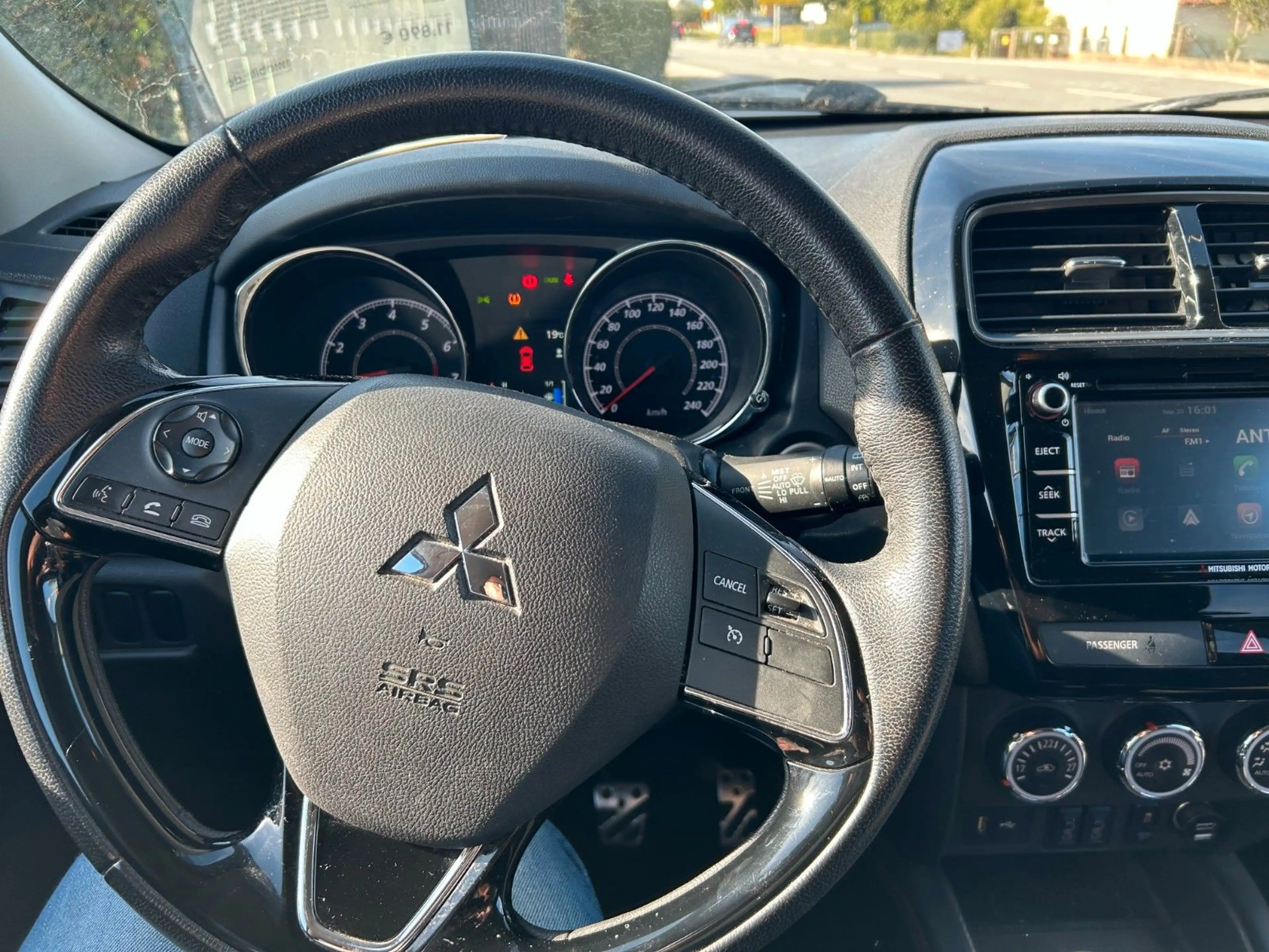 Mitsubishi ASX Edition 100+ 2WD *DAB*XENON*1 Hand* — photo 9