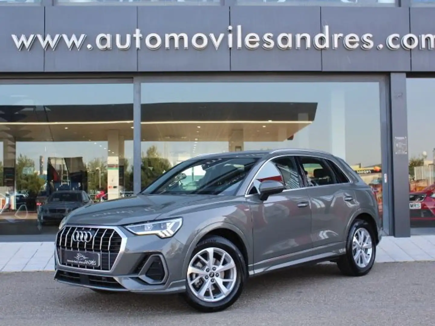 Audi Q3 35 TFSI S line S tronic Gris - 1