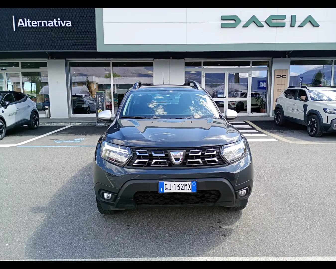 Dacia Duster 1.0 TCE COMFORT GPL 4X2 100CV Gris - 2