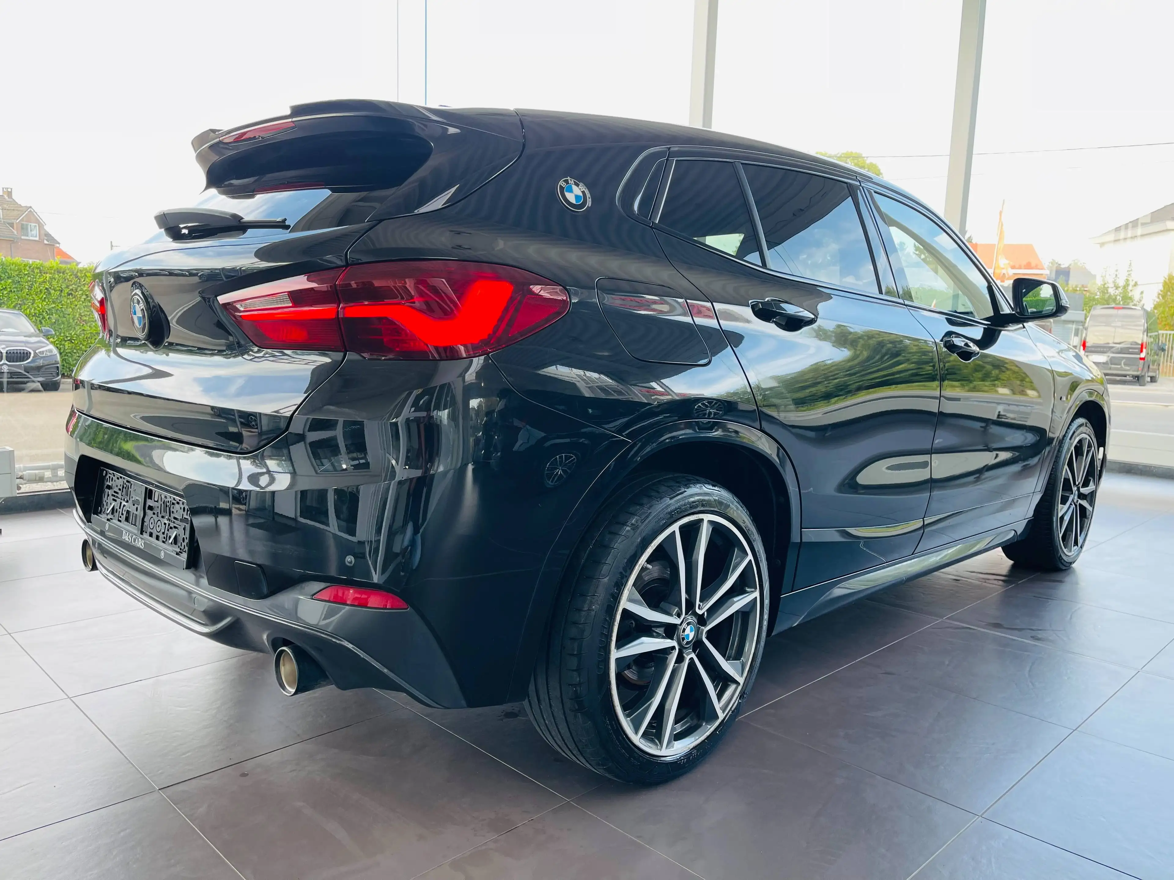 BMW X2 2.0 dA *** GARANTIE + PACK M + LED + GPS *** — photo 5