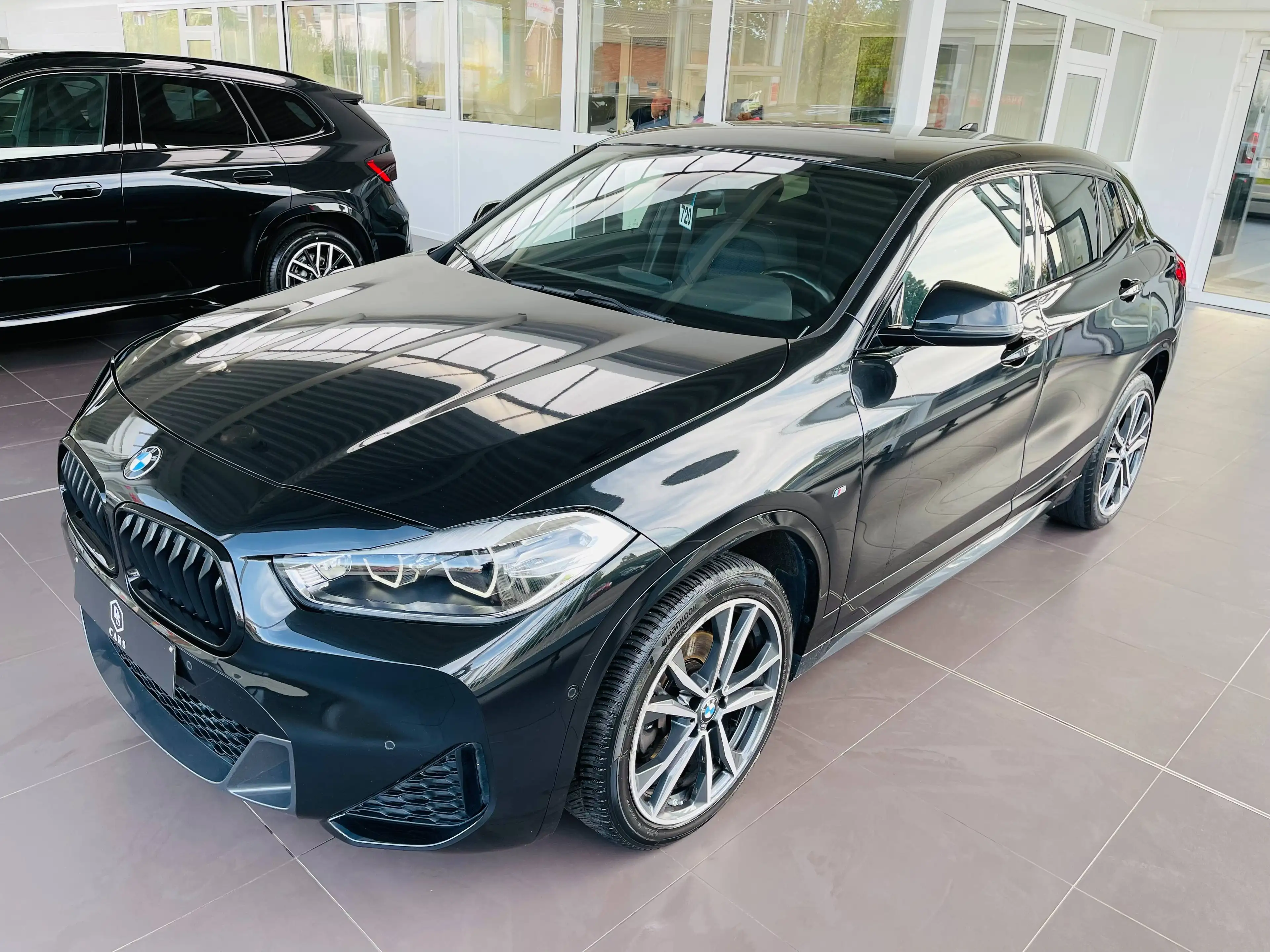 BMW X2 2.0 dA *** GARANTIE + PACK M + LED + GPS *** — photo 2