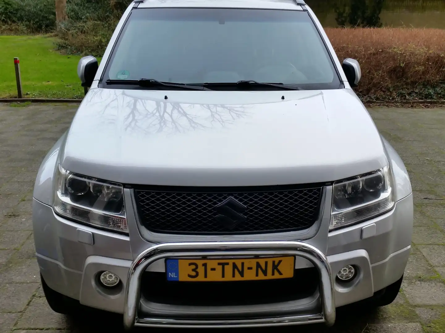 Suzuki Grand Vitara Grand Vitara 2.0-16V High Ex. Zilver - 1