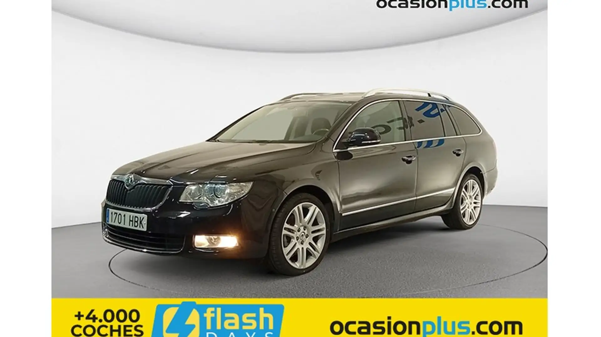 Skoda Superb Combi 2.0TDI CR Elegance Negro - 1