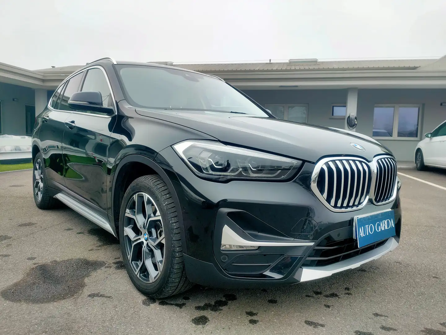 BMW X1 F48 2021 xdrive25e xLine Plus auto NEOPATENTATI Noir - 1