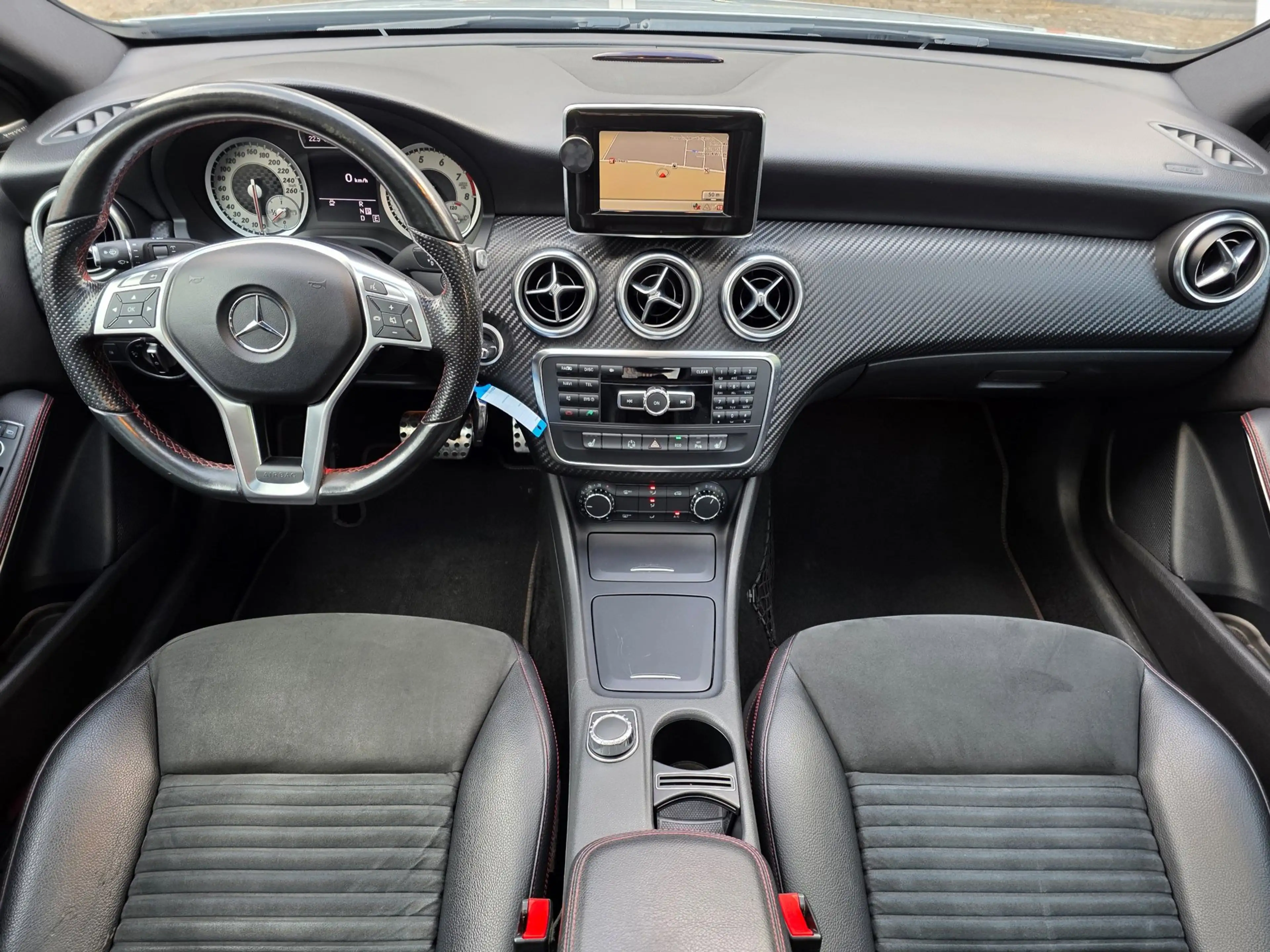 Mercedes-Benz A 180 Ambition AMG Automaat BJ.2012 / Panodak / Navi / H — photo 10
