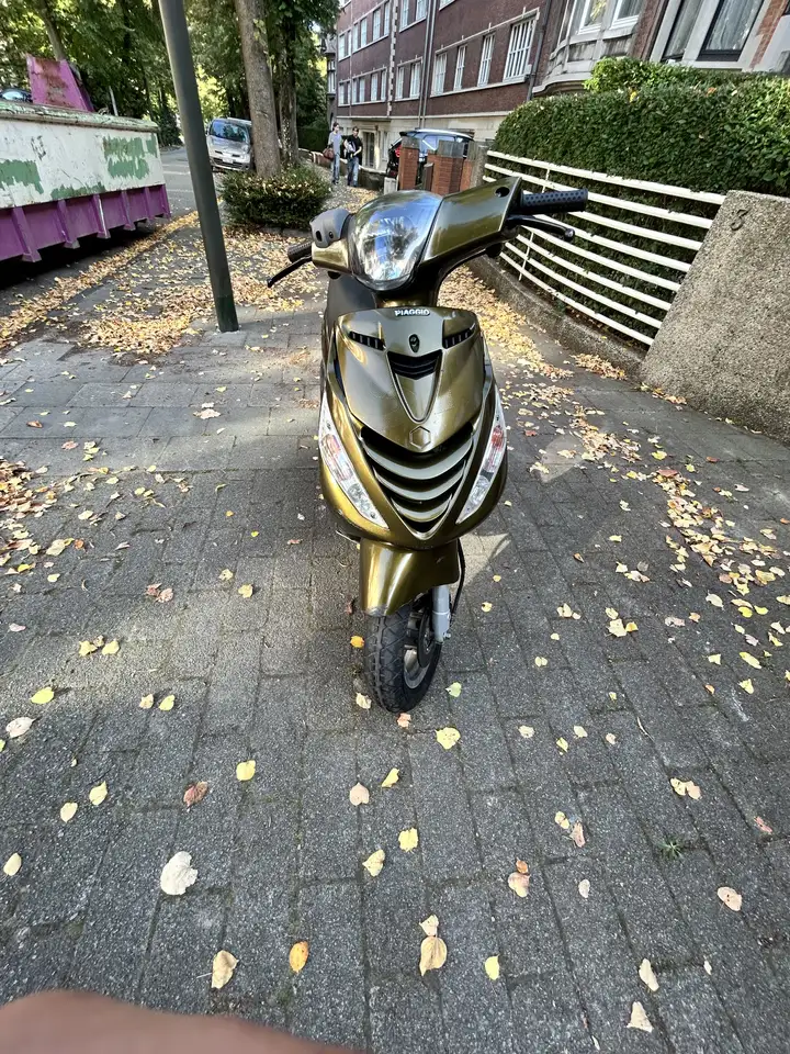 Piaggio Zip 25