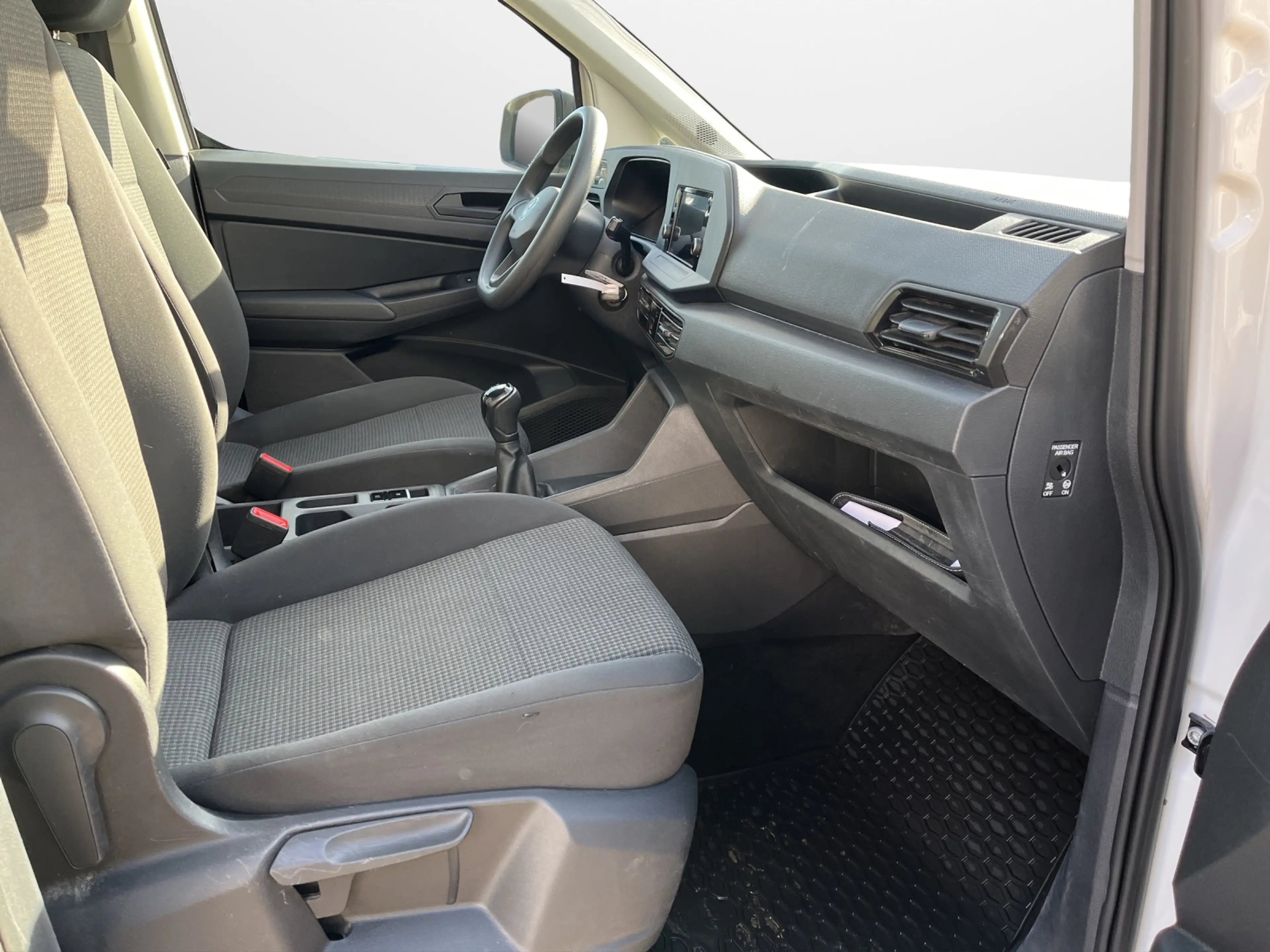 Volkswagen Caddy Cargo 2.0 TDI — photo 13