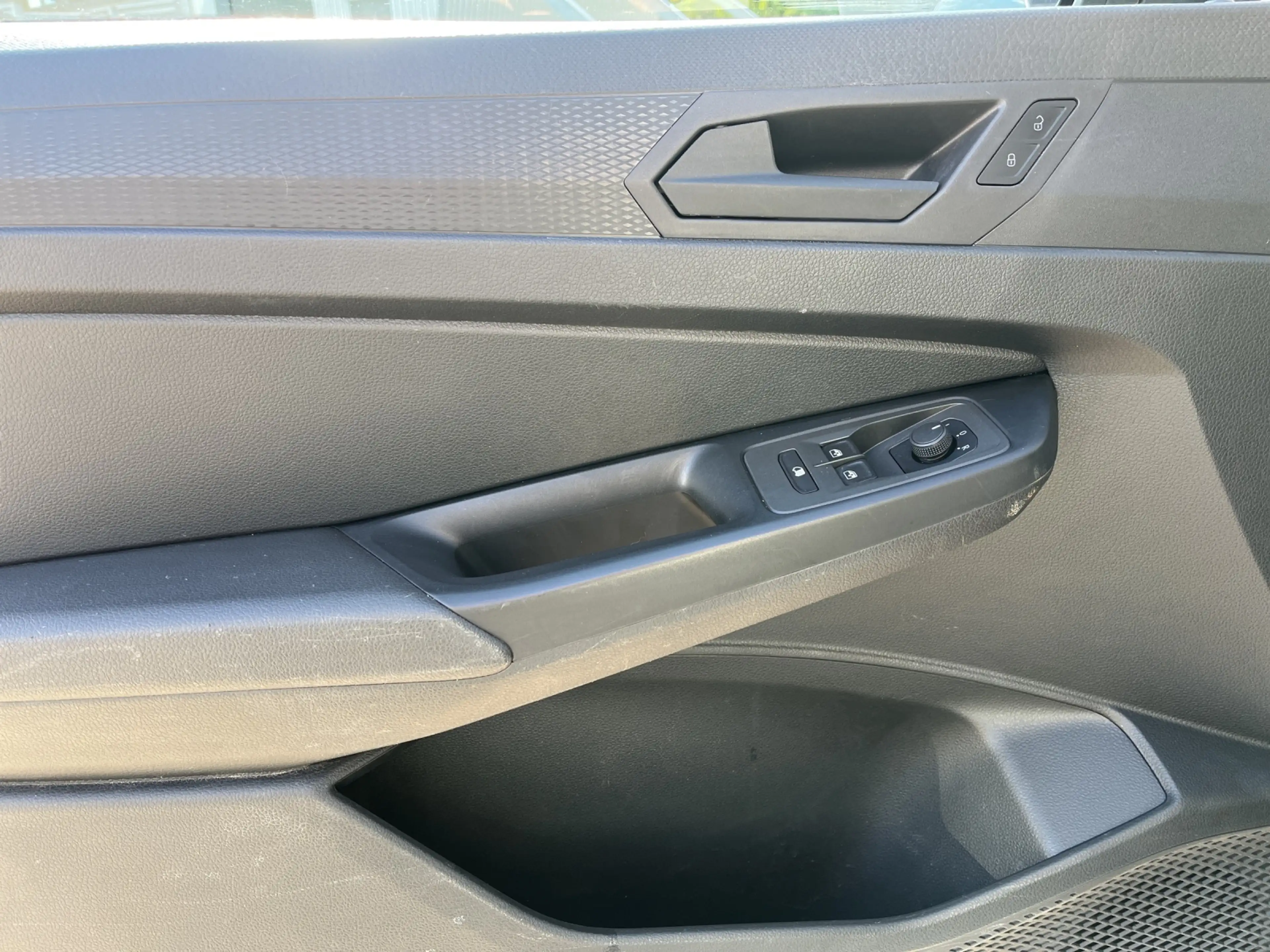Volkswagen Caddy Cargo 2.0 TDI — photo 6