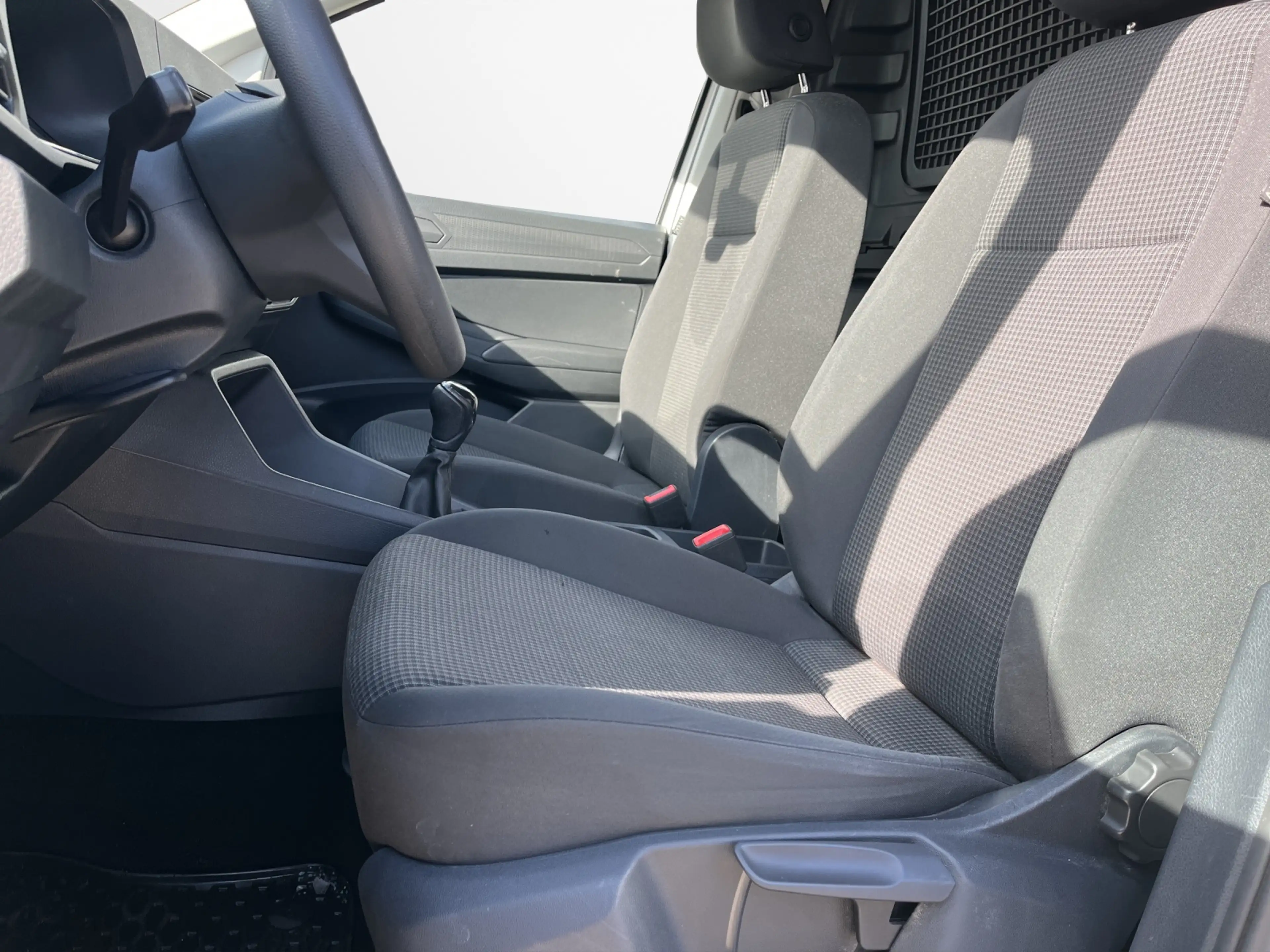 Volkswagen Caddy Cargo 2.0 TDI — photo 7