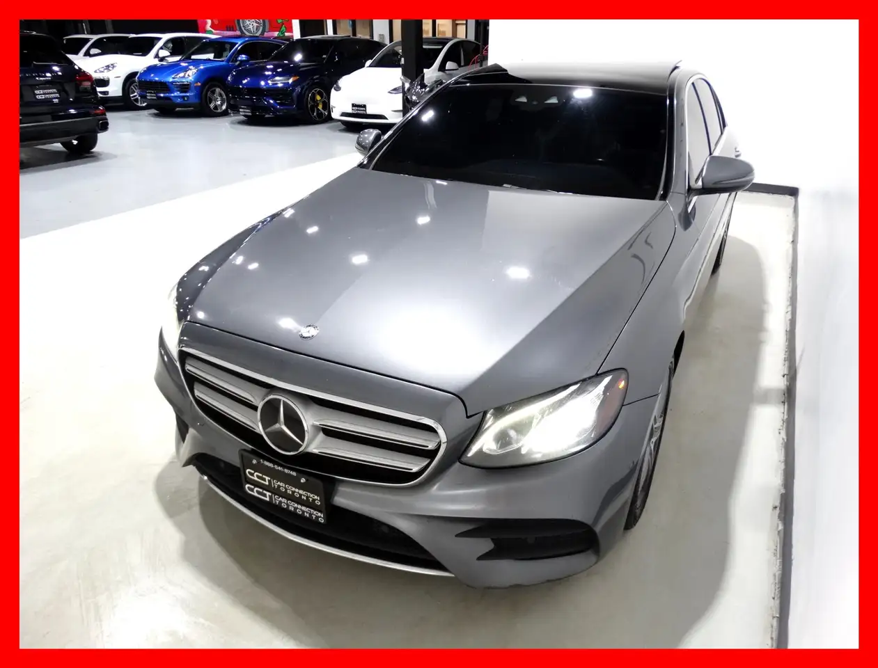 Mercedes-Benz E-Class снимка Mercedes-Benz E-Class