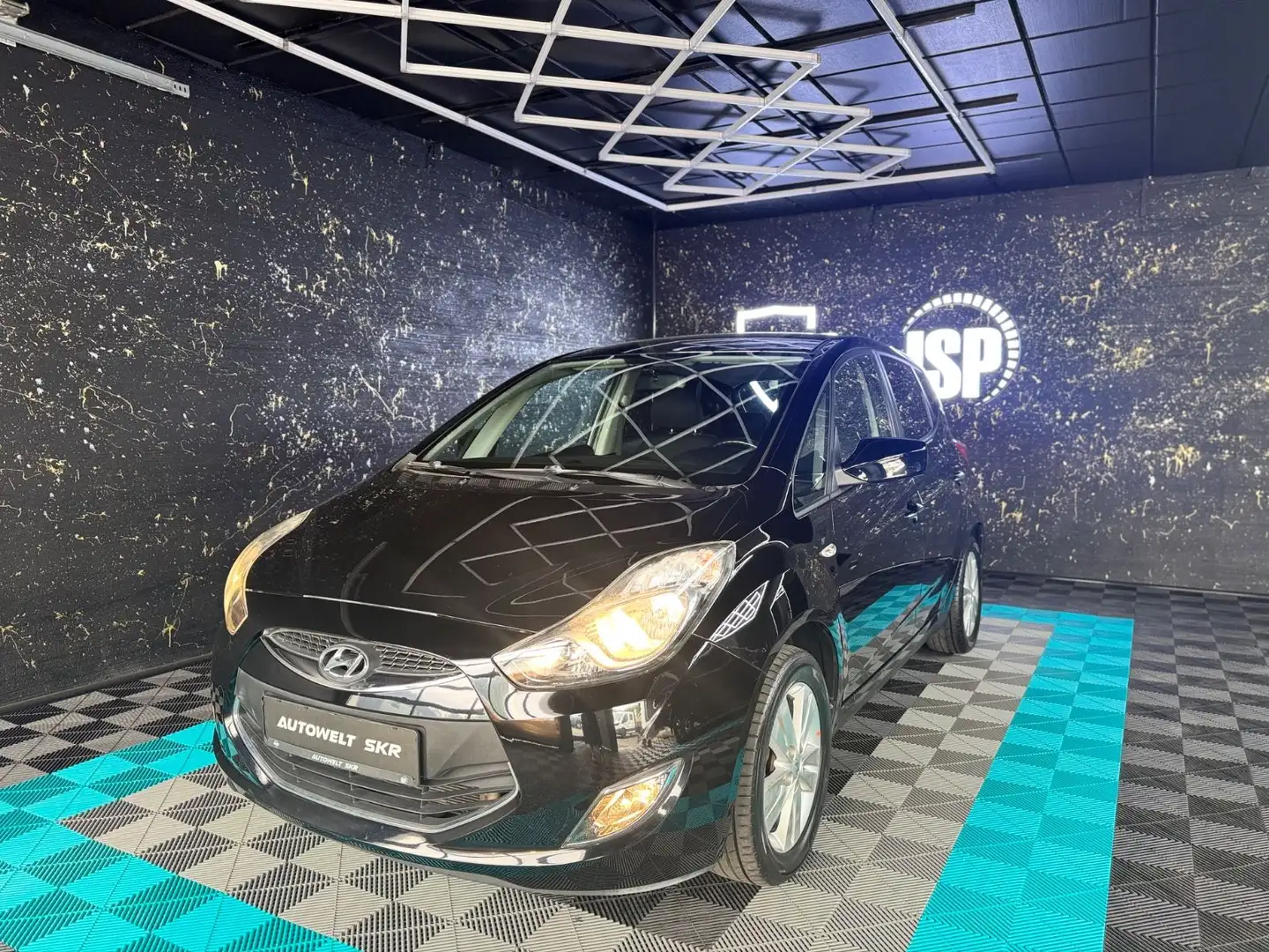 Hyundai iX20 1.4 Comfort blue/TEMP/2HND Zwart - 1